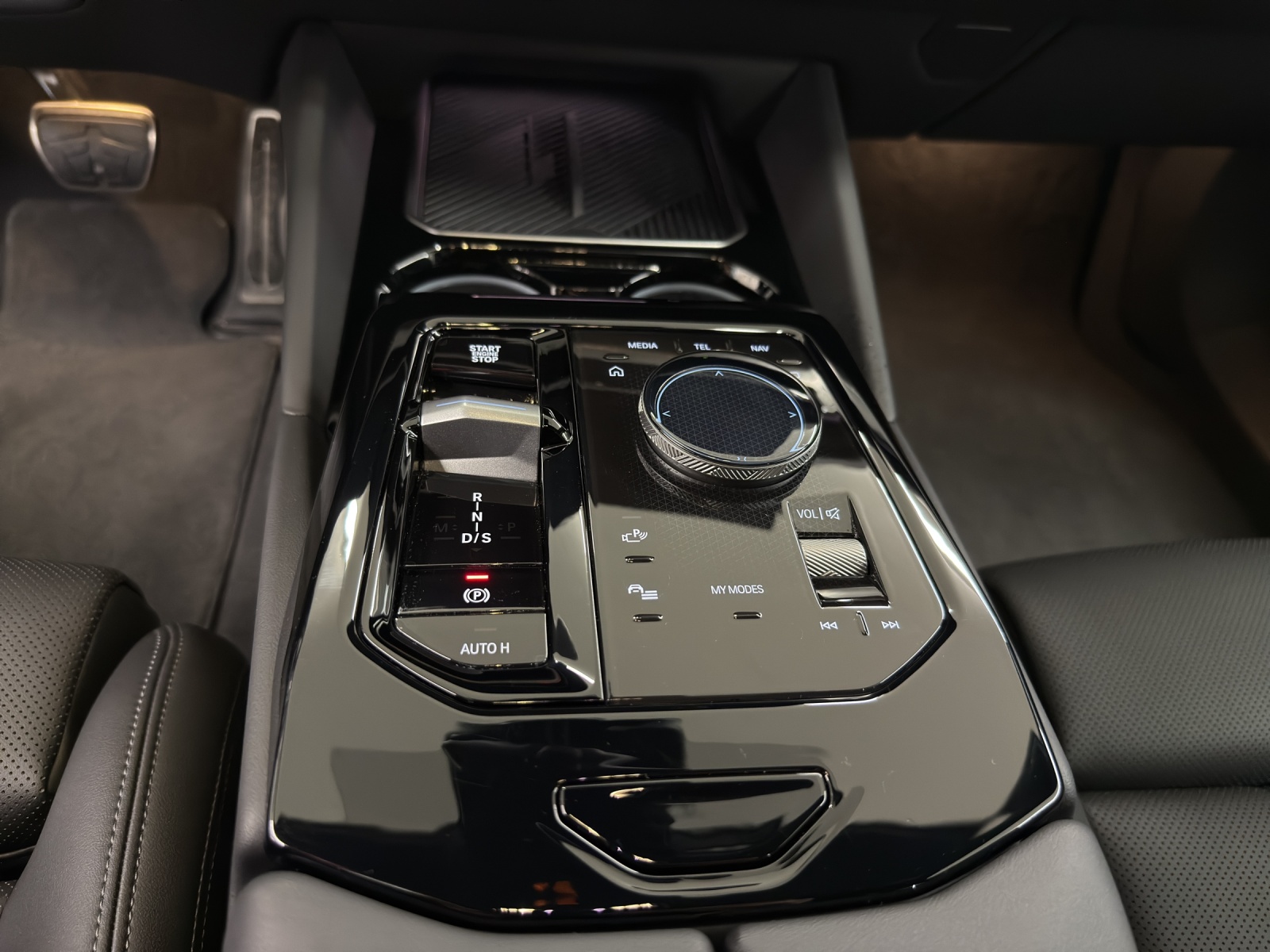 BMW 520d xDr 48V Tour M Sport-image-13