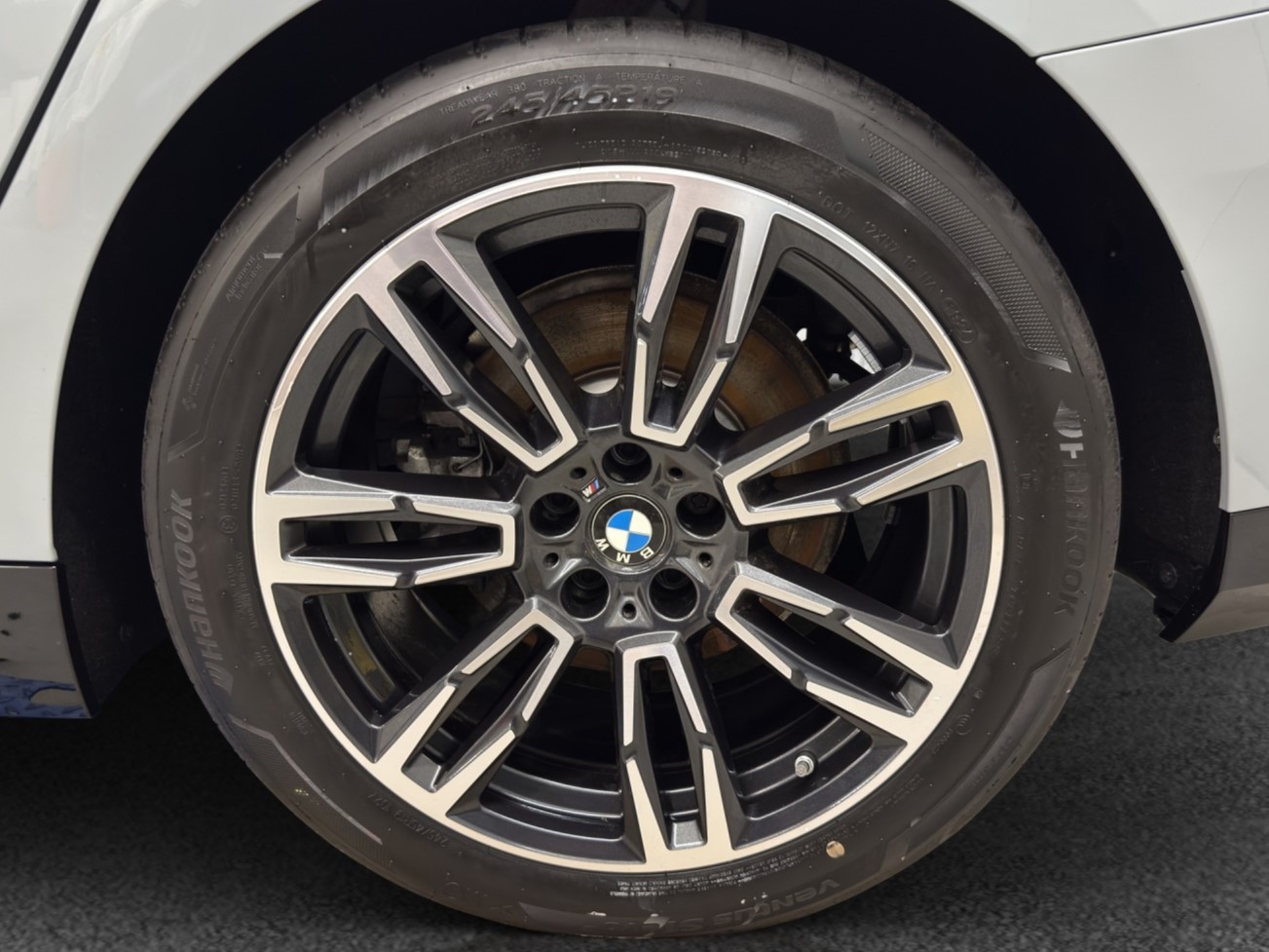 BMW 520d xDr 48V Tour M Sport-image-8