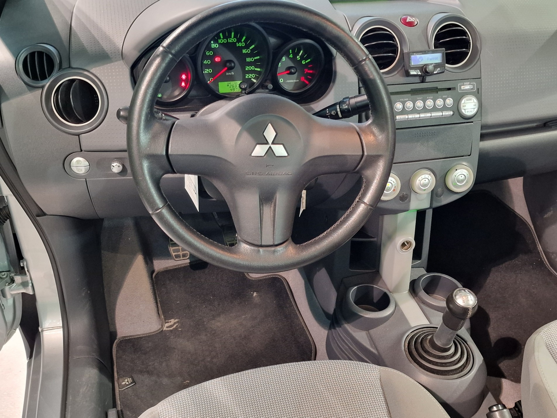MITSUBISHI Colt Cabriolet 1.5 16V-image-8
