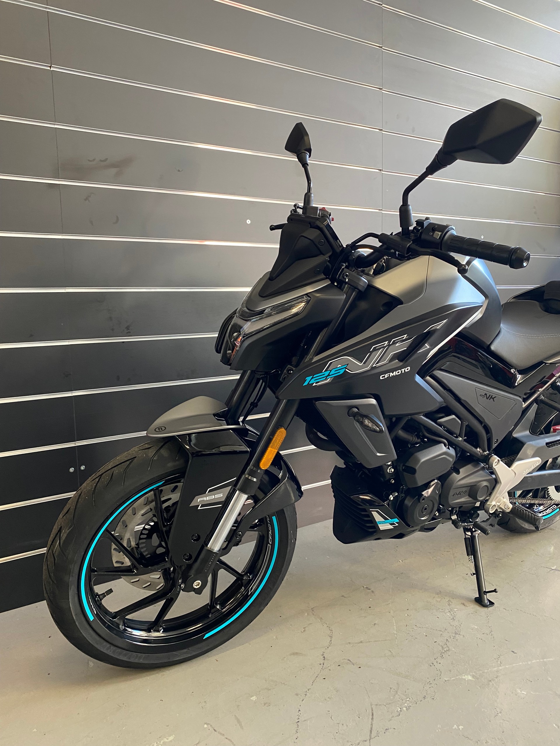 CF MOTO 125NK-showroom-element-2