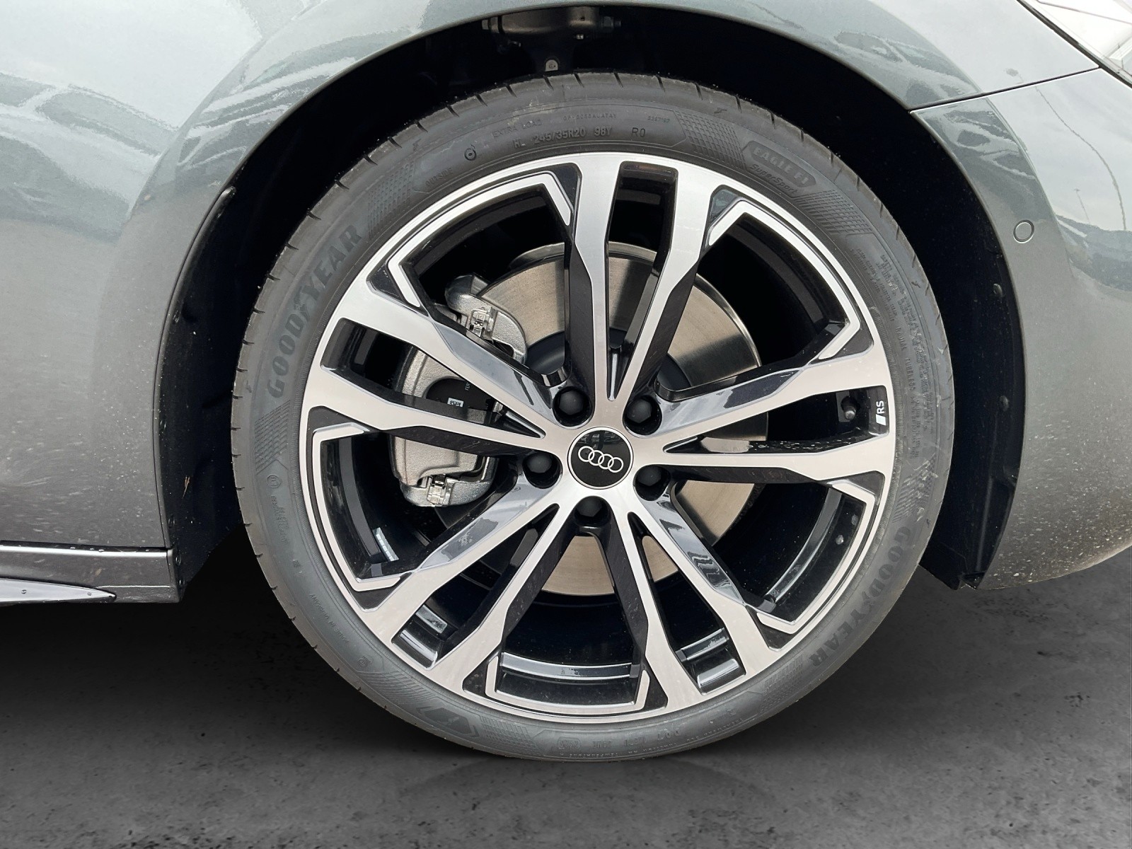 AUDI A5 Avant e-hybrid quattro Attraction 220 kW S tronic-image-13