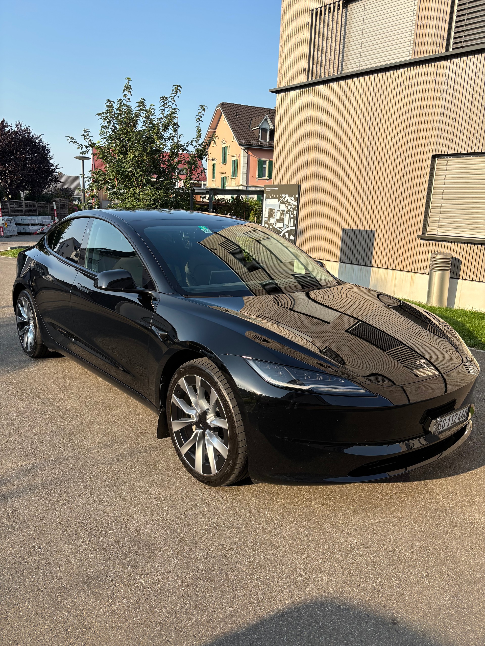 TESLA Long Range Dual Motor AWD-image-0