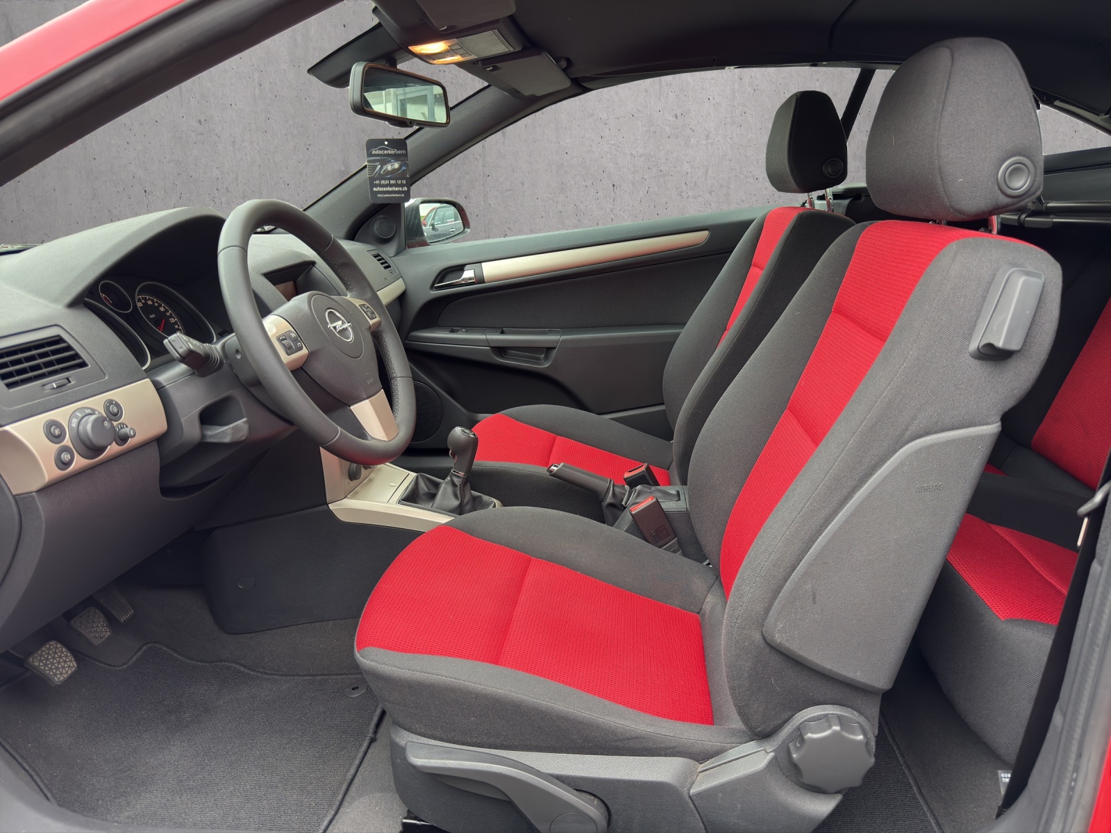 OPEL Astra TT 1.8i 16V Enjoy-image-10