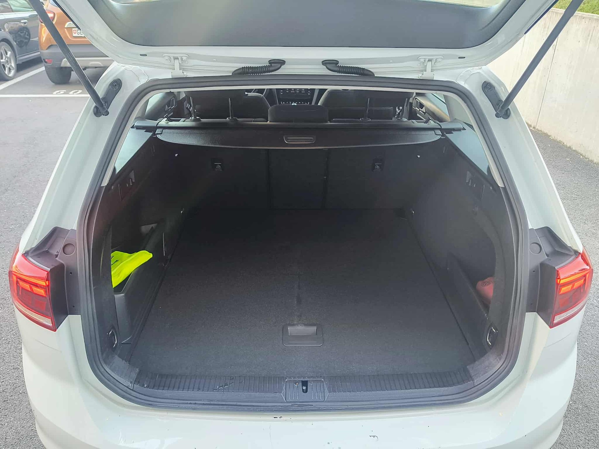 VW Passat Variant 1.4 TSI GTE Hybrid DSG-image-13