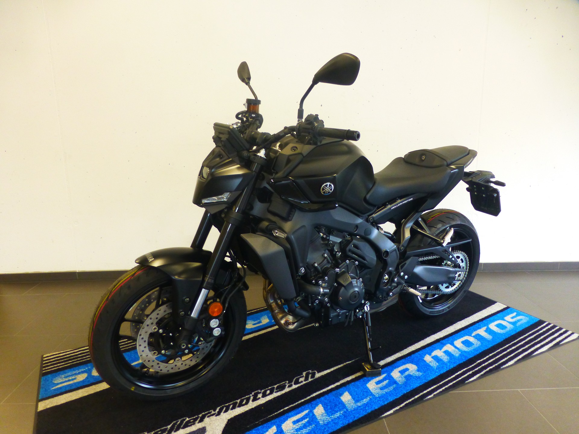 YAMAHA MT-09 Y-AMT-image-6