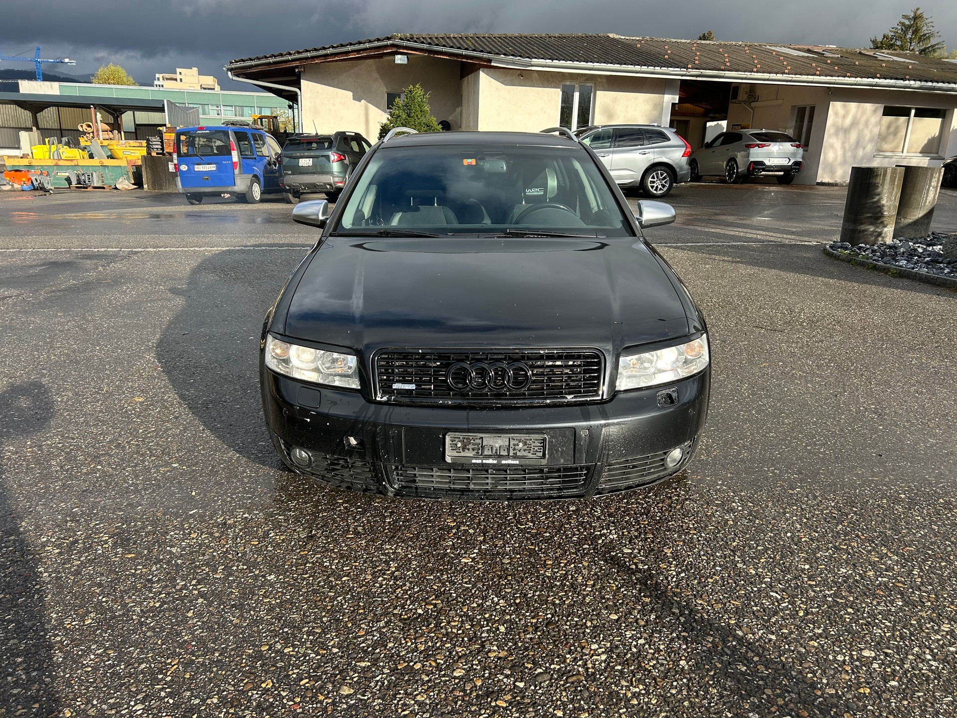 AUDI A4 Avant 2.5 TDI quattro-image-0
