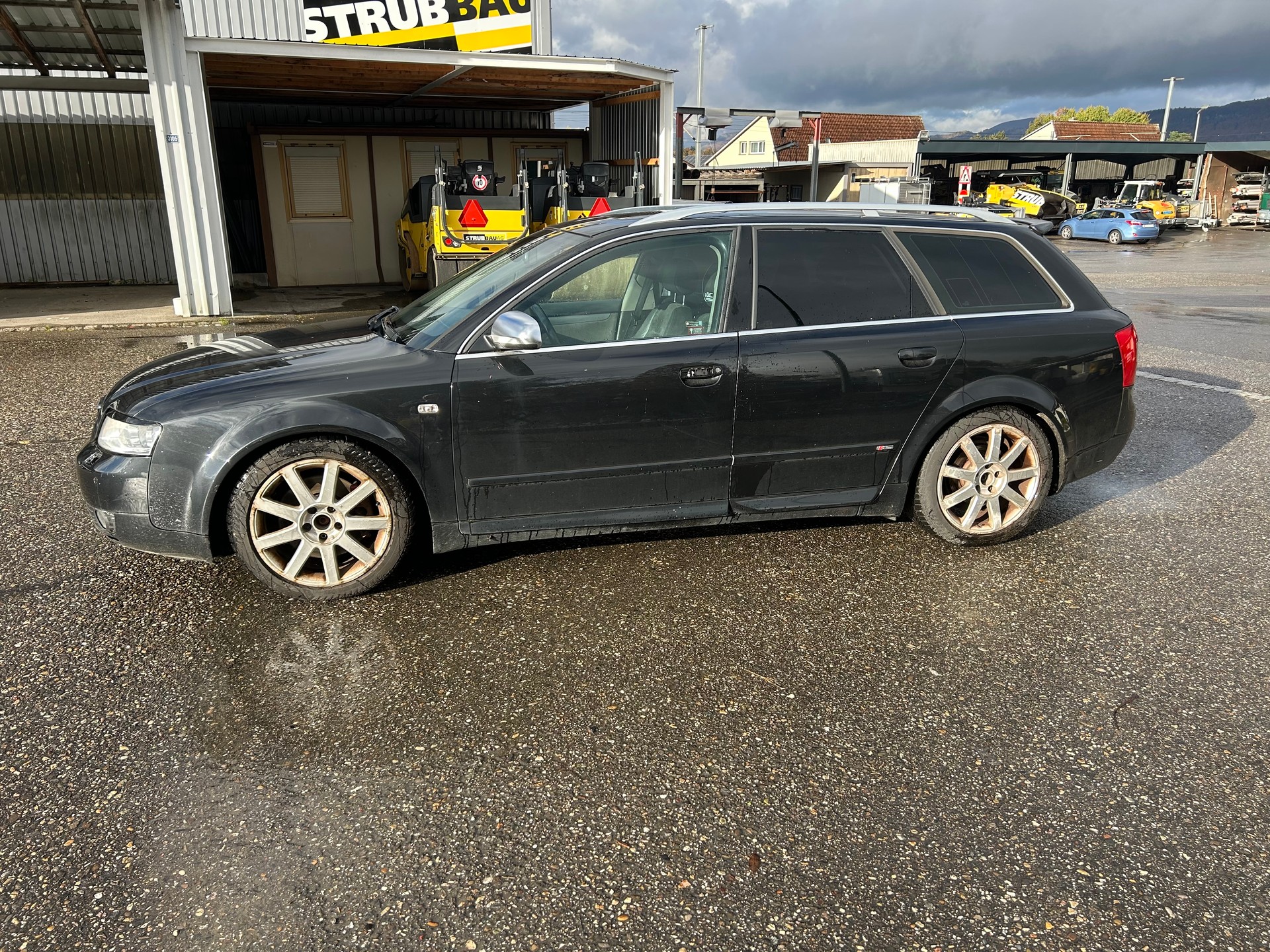 AUDI A4 Avant 2.5 TDI quattro-image-4