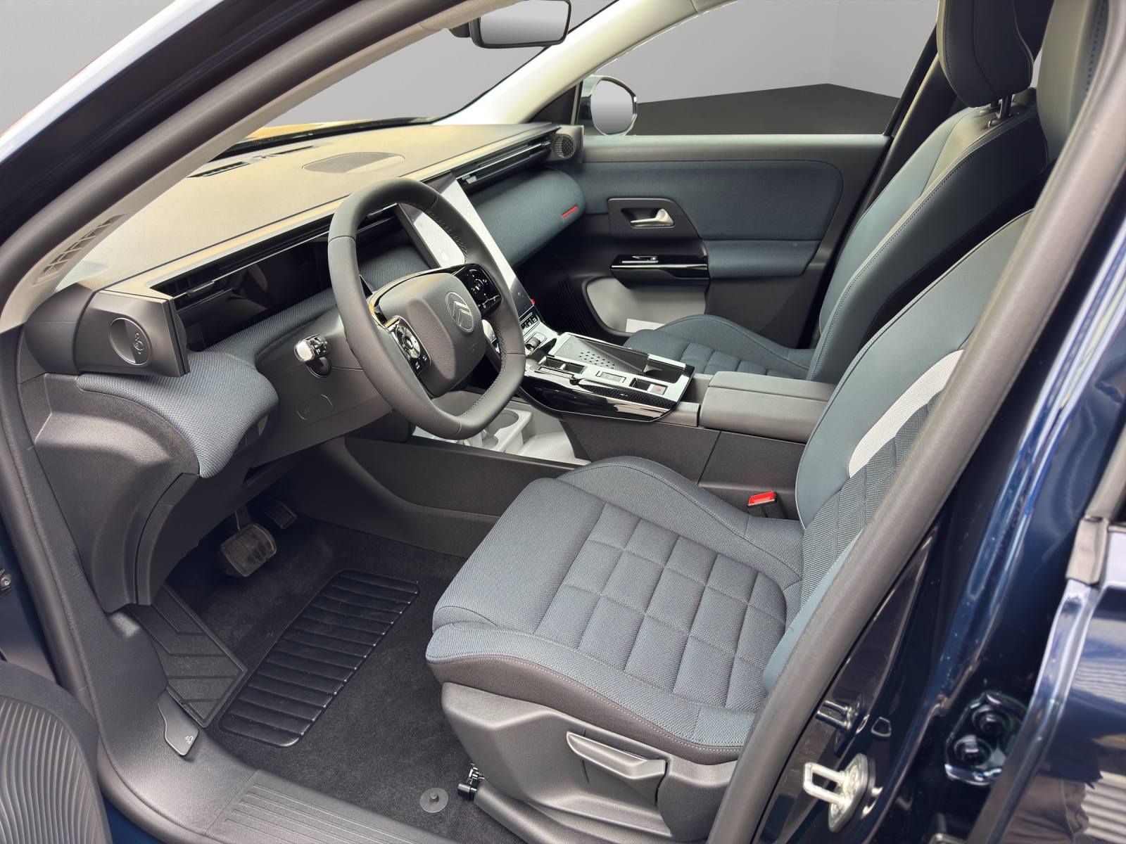 CITROEN C5 Aircross 1.2 Hybrid Plus-image-3