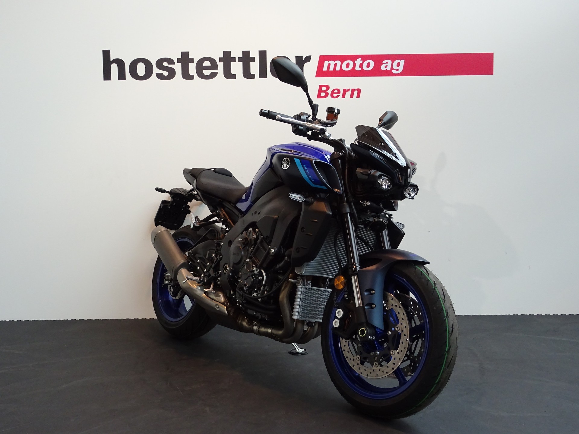 YAMAHA MT-10