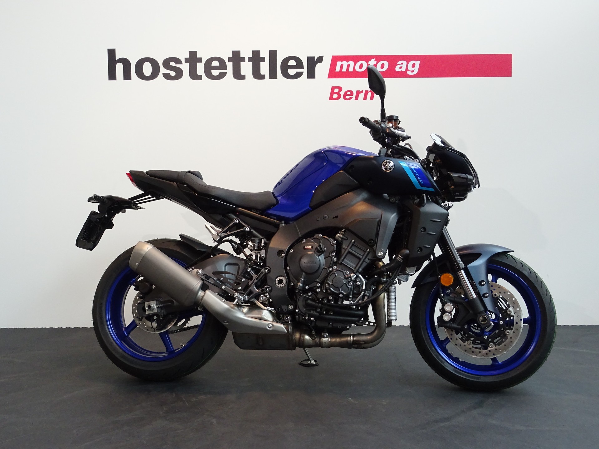 YAMAHA MT-10-showroom-element-1
