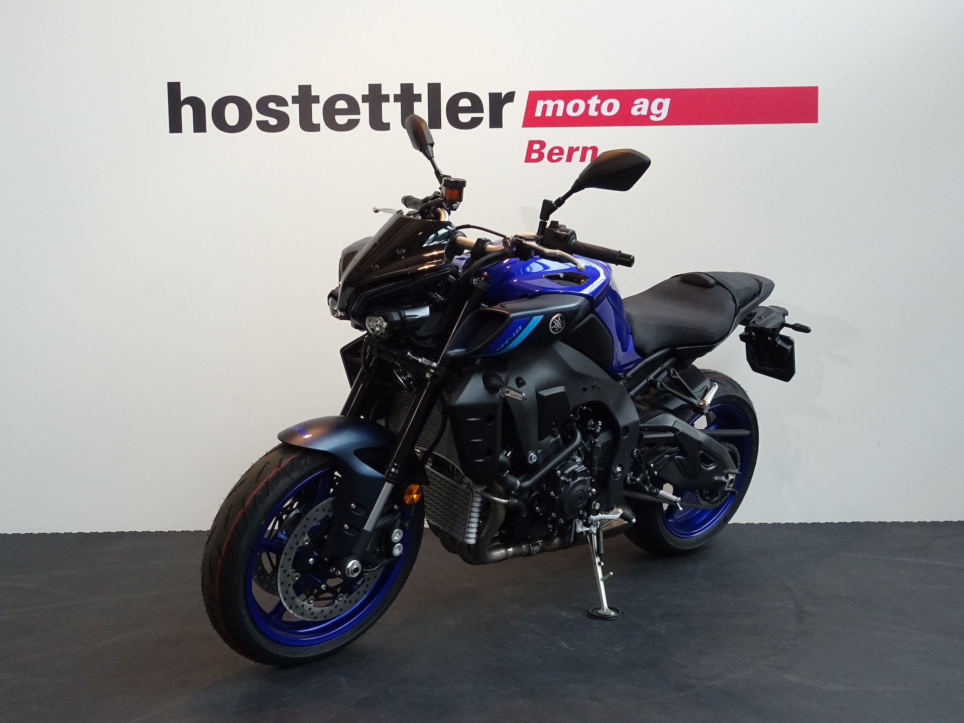 YAMAHA MT-10-showroom-element-3