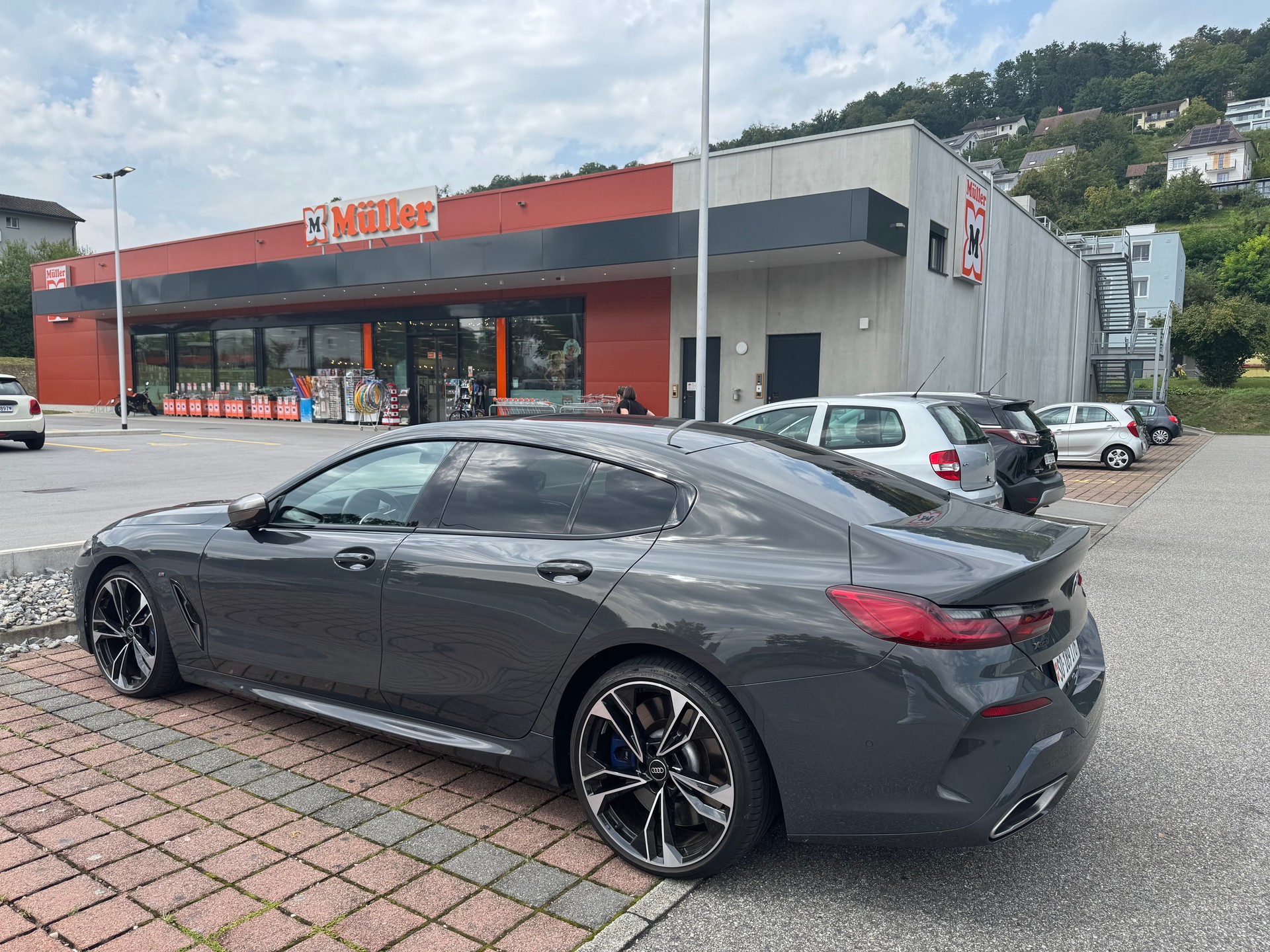 BMW M850i xDrive Steptronic-image-10