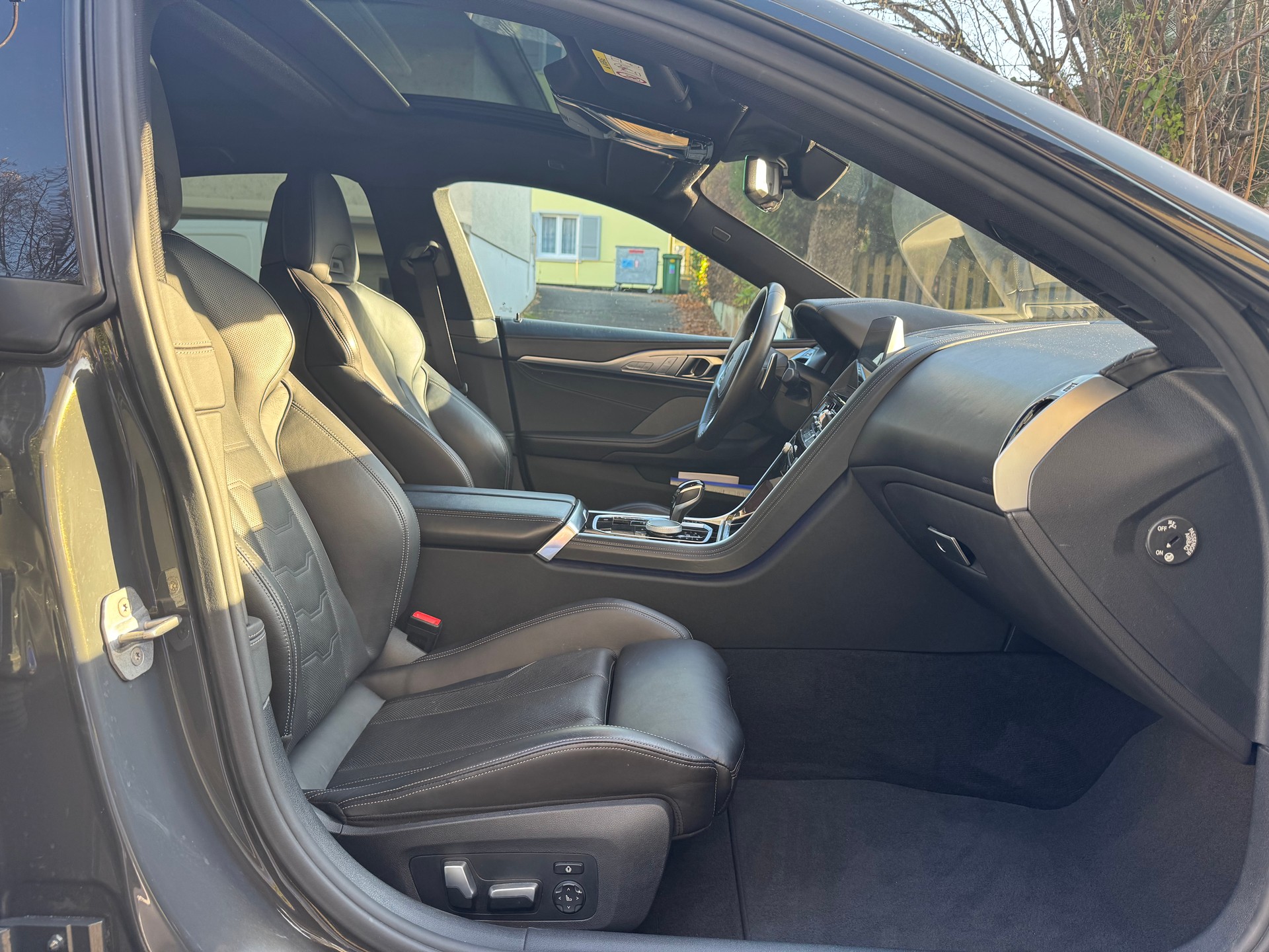 BMW M850i xDrive Steptronic-image-12