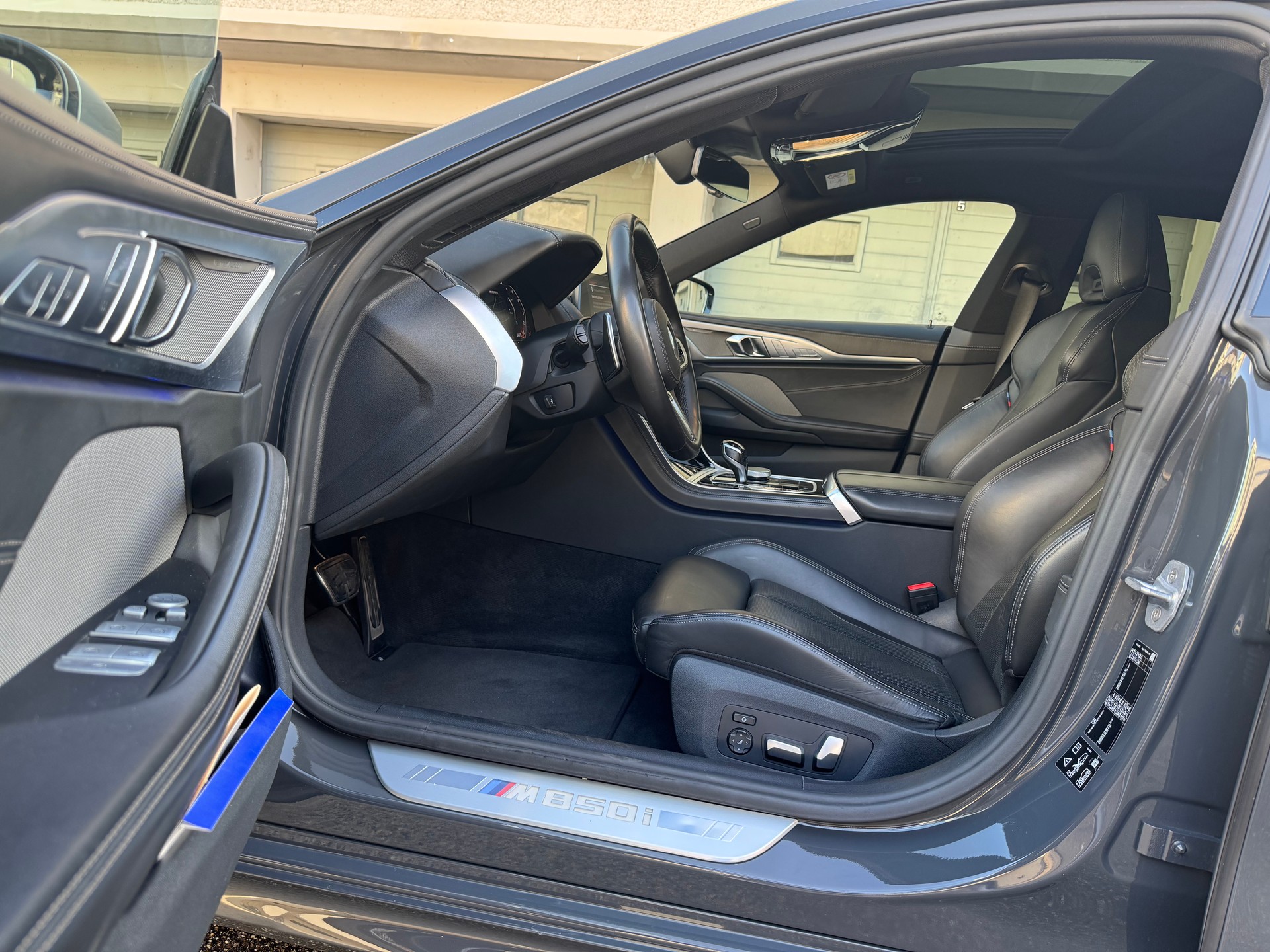 BMW M850i xDrive Steptronic-image-13
