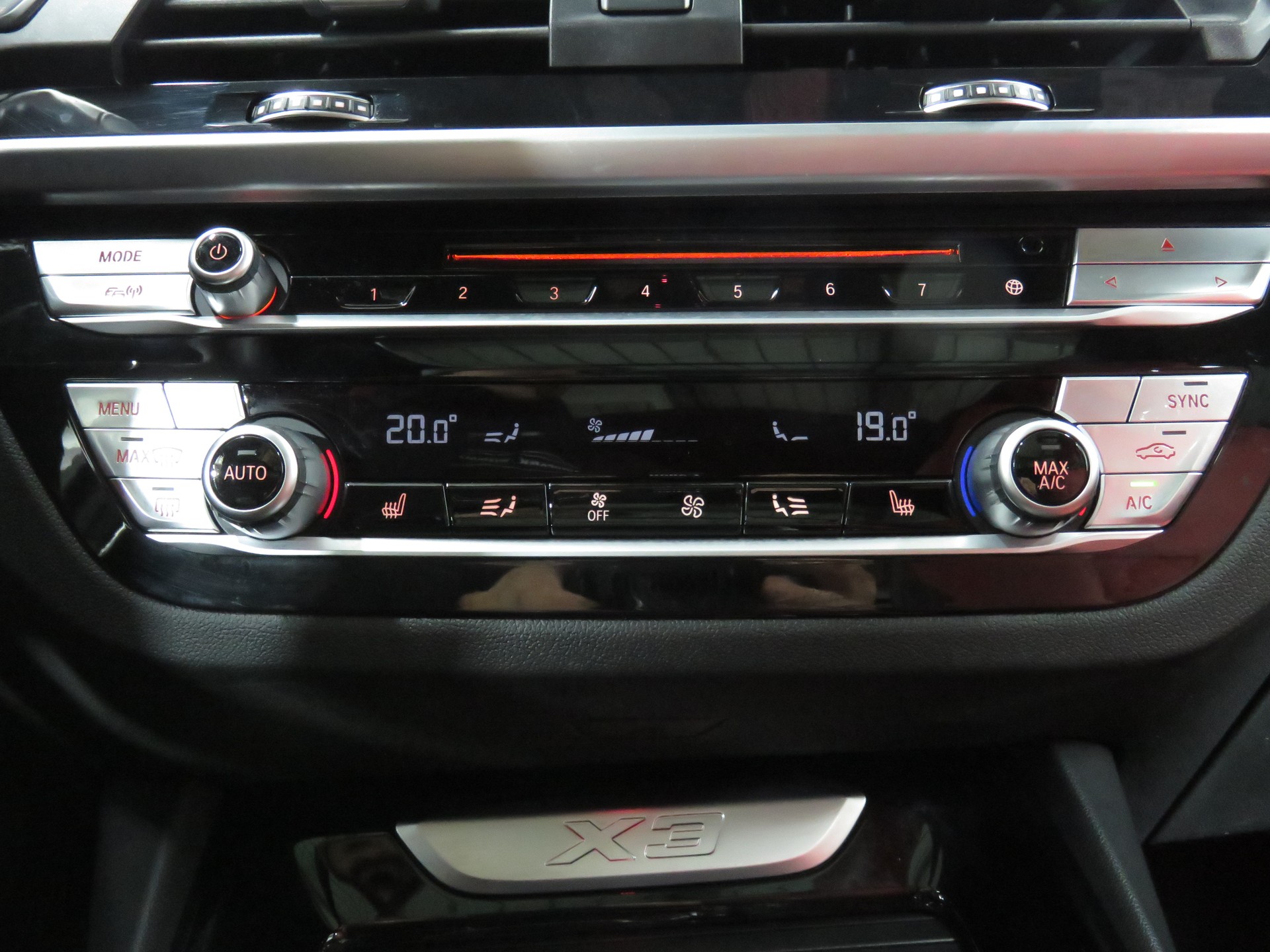 BMW X3 xDrive 25d Luxury Line Steptronic (Automat)-image-20