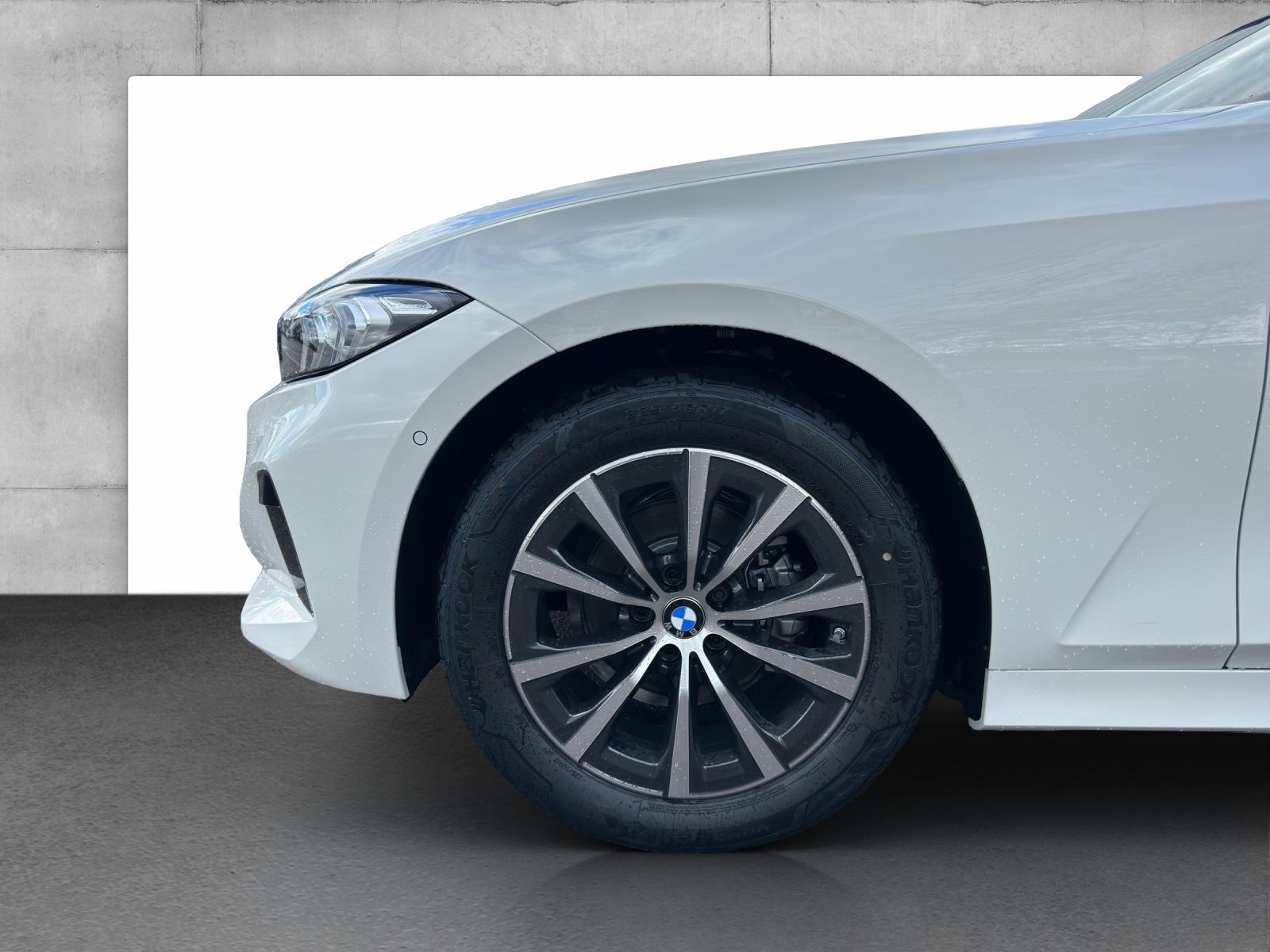 BMW 318d Touring-image-2