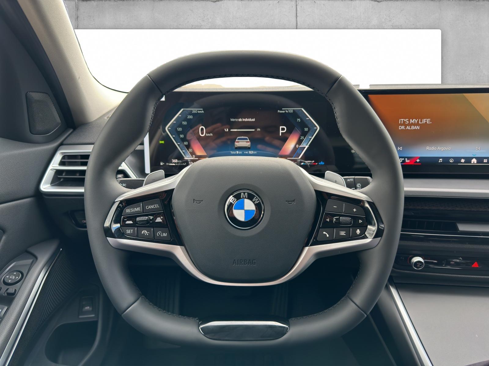 BMW 318d Touring-image-6