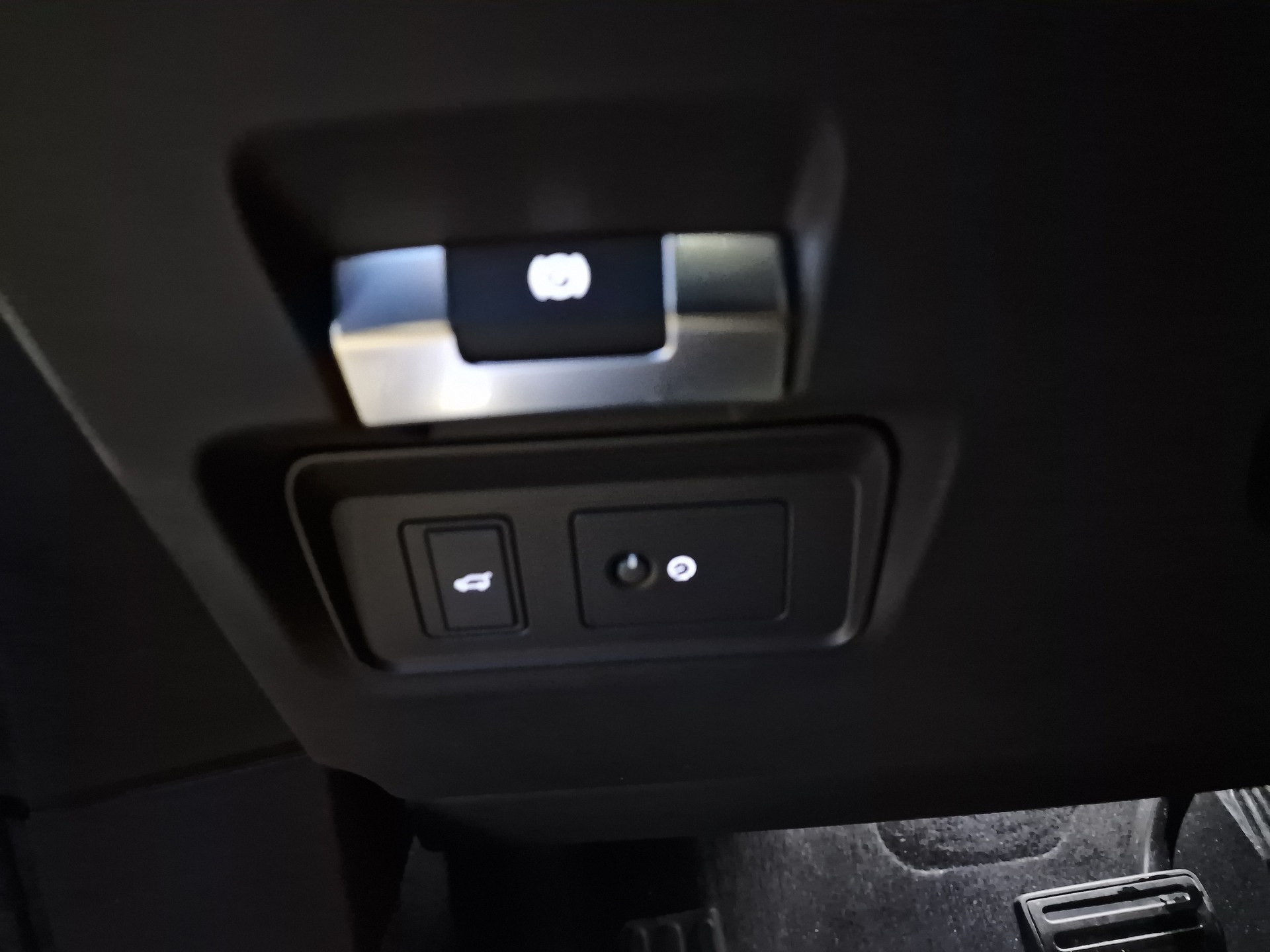 LAND ROVER Range Rover Evoque R-Dynamic P 250 HSE AT9-image-20