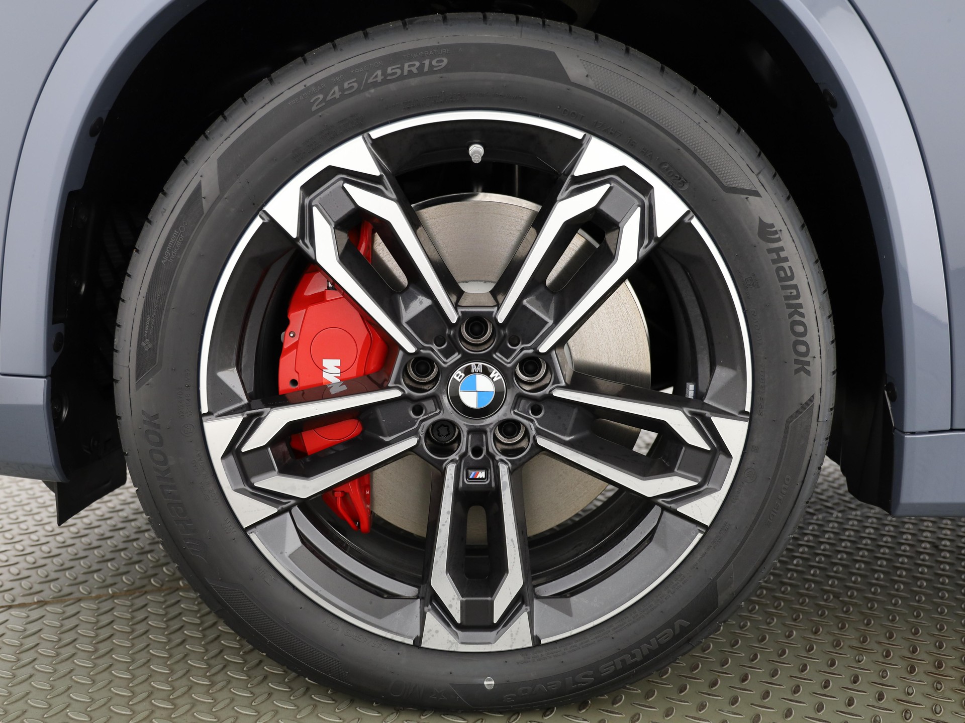 BMW X1 23i xDrive-image-6