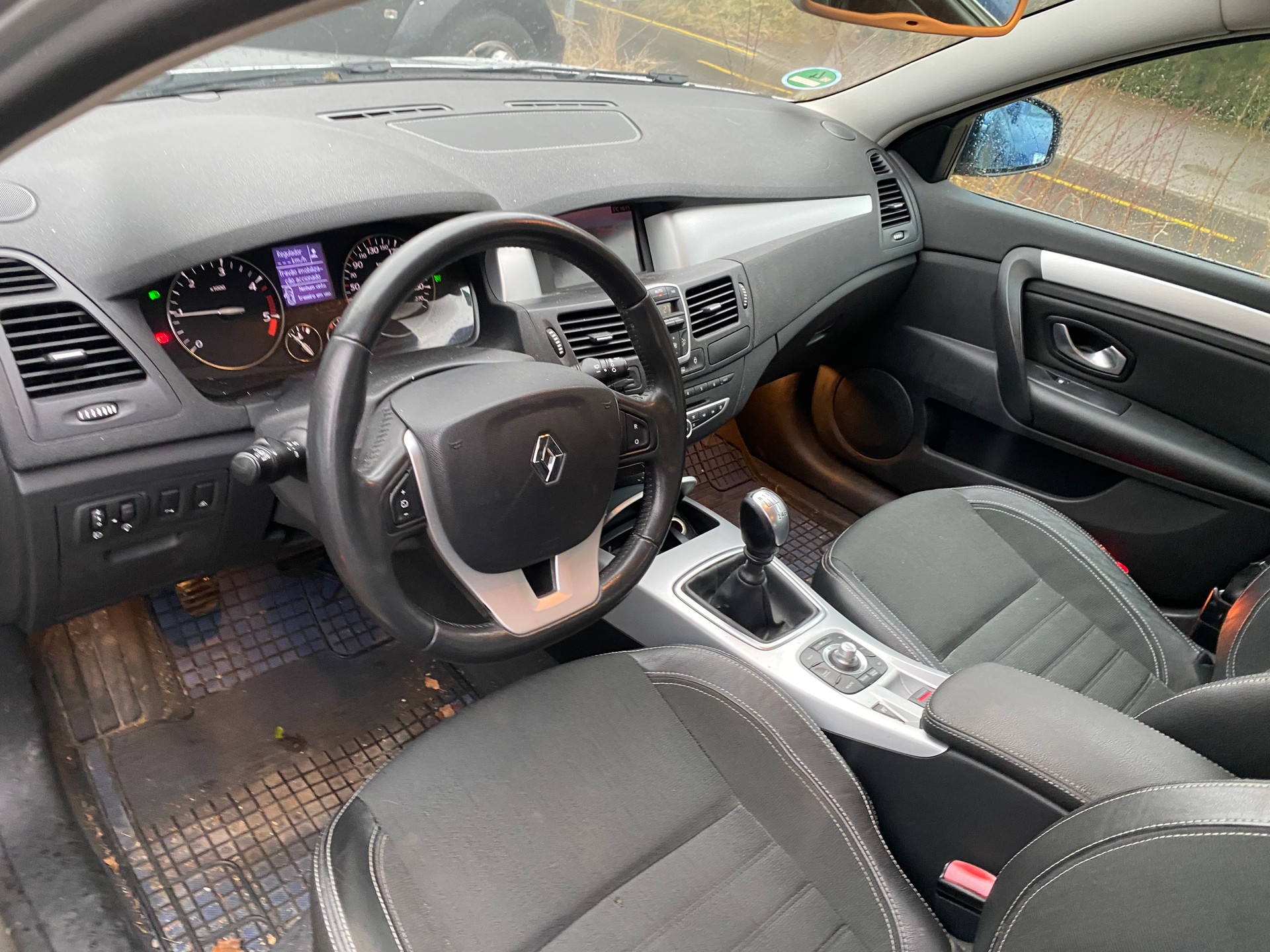 RENAULT Laguna 2.0 dCi Dynamique-image-8