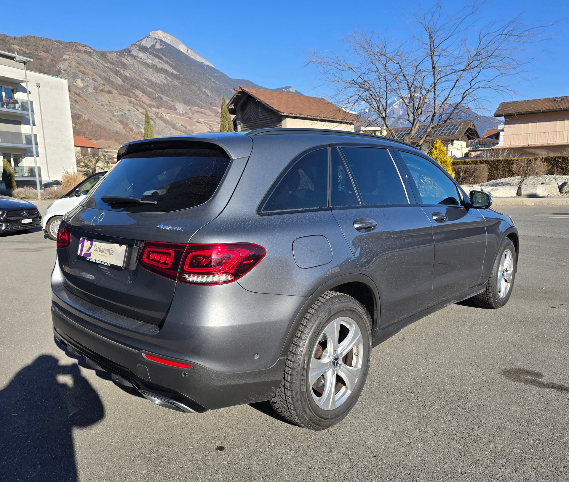 MERCEDES-BENZ GLC 200 4Matic 9G-Tronic Hybride léger essence/électrique-image-5