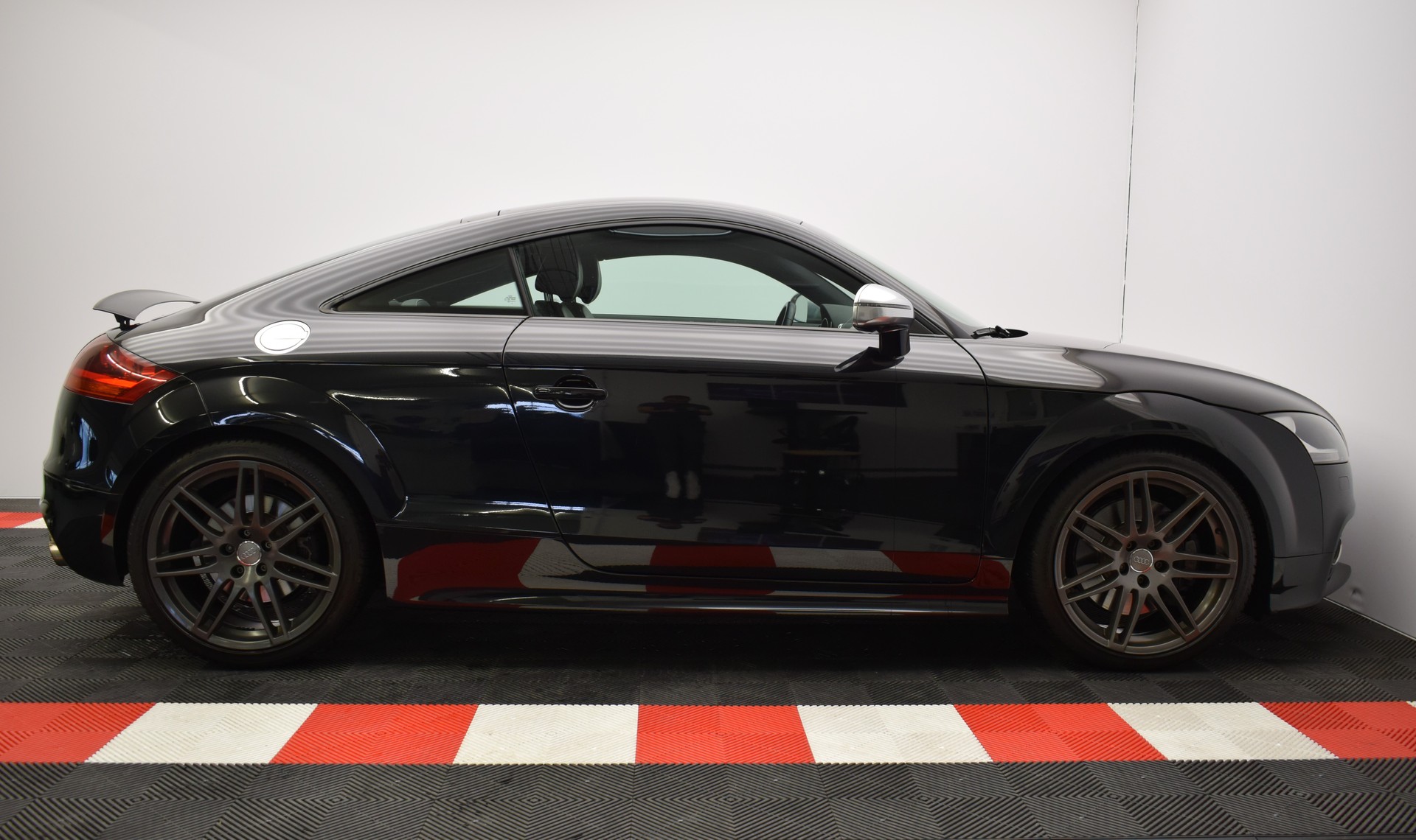 AUDI TTS Coupé 2.0 TFSI quattro S-tronic-image-12
