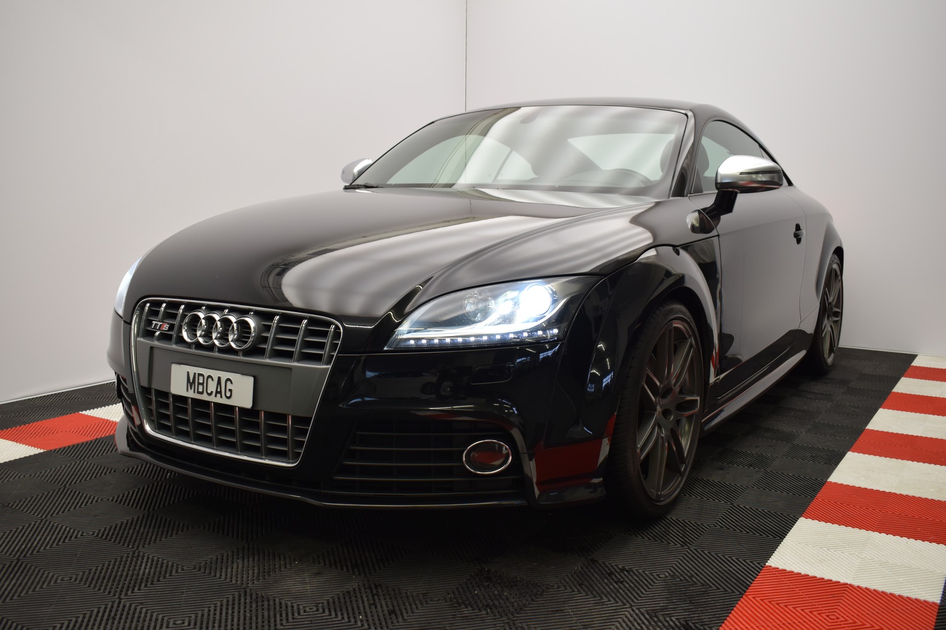 AUDI TTS Coupé 2.0 TFSI quattro S-tronic-image-1