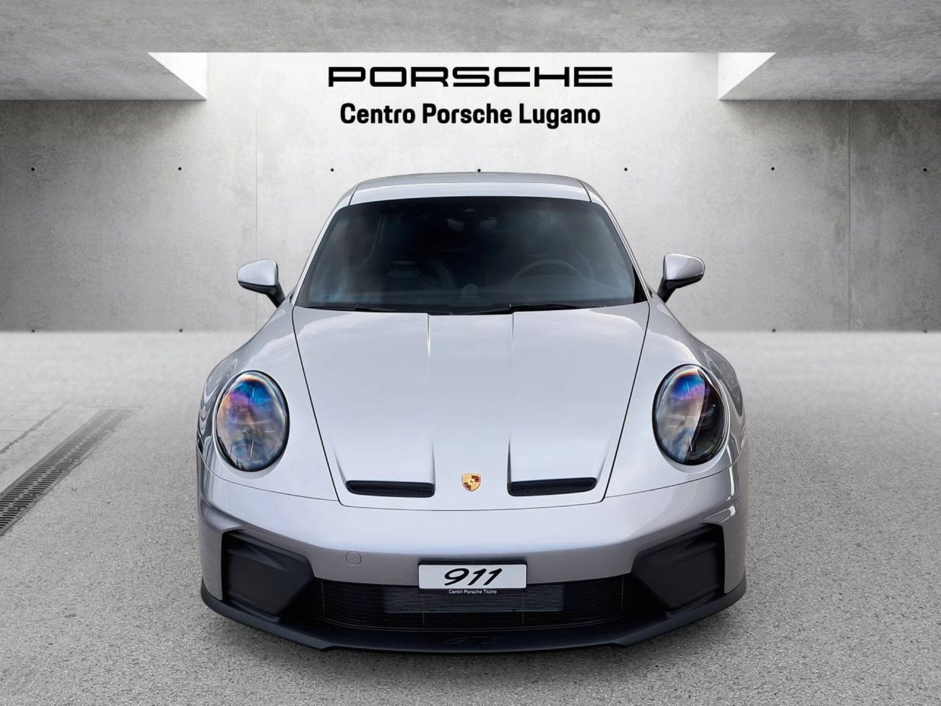 PORSCHE 911 GT3 con pacchetto Touring-image-9