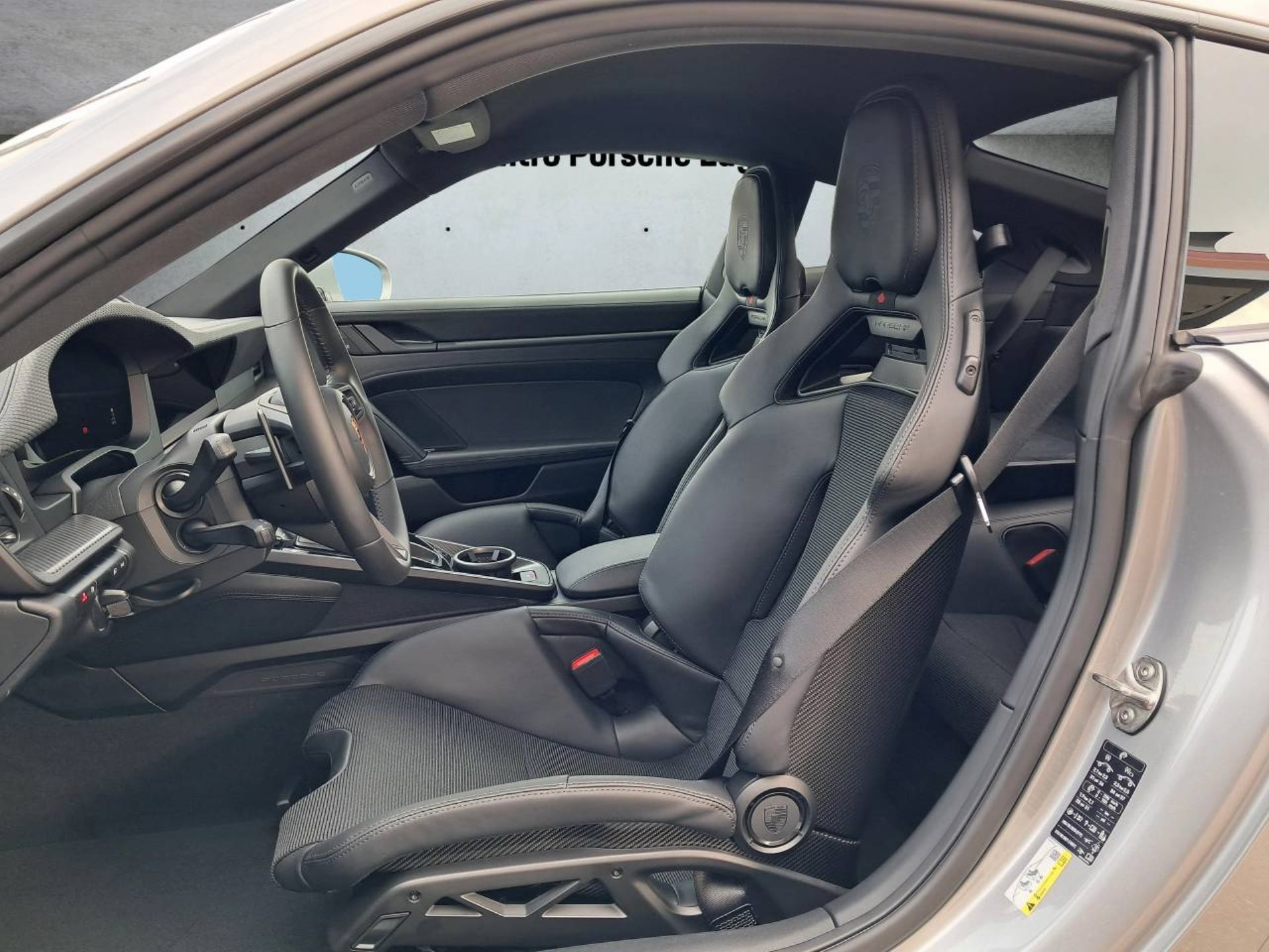 PORSCHE 911 GT3 con pacchetto Touring-image-4