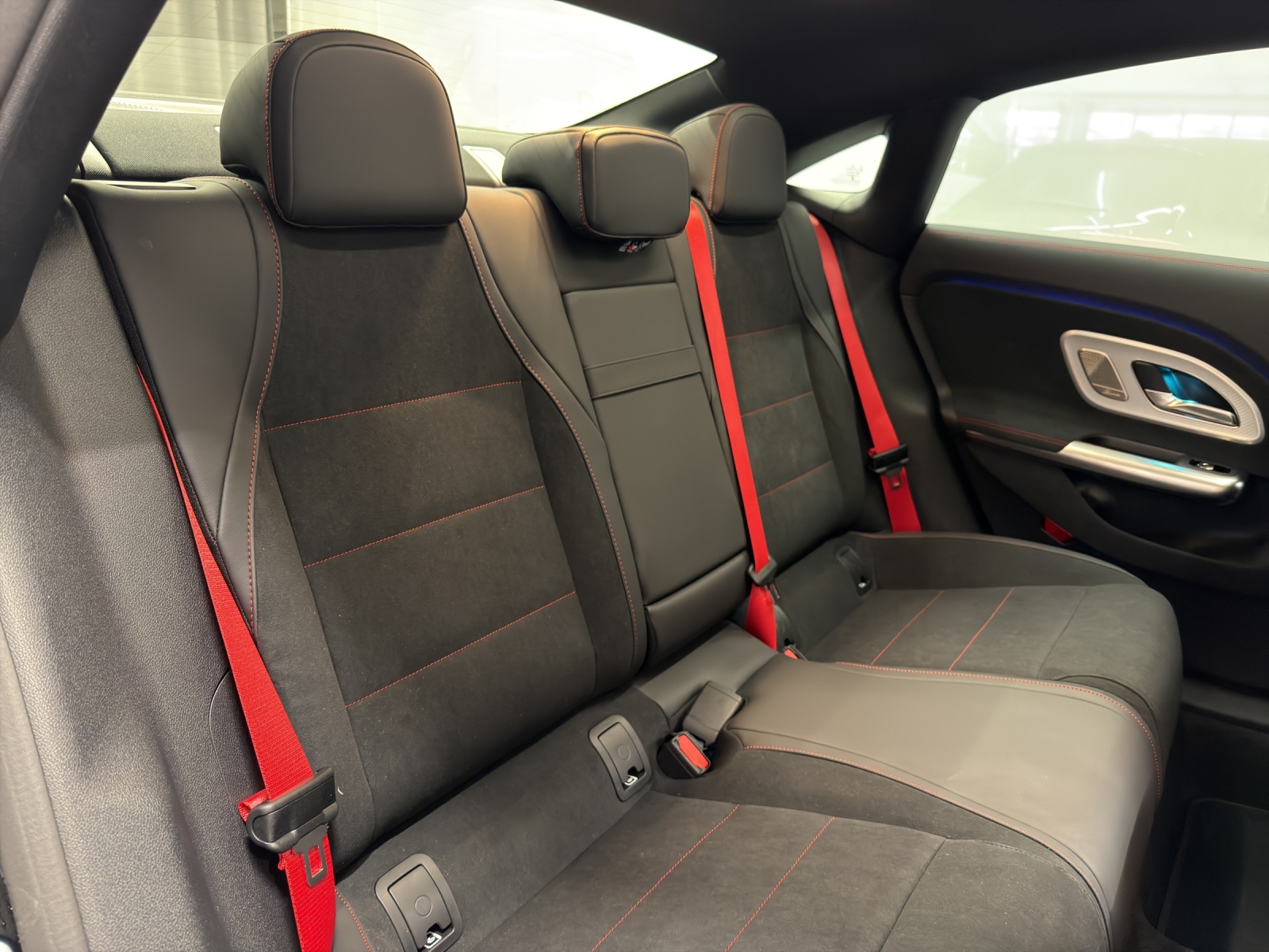 MERCEDES-BENZ CLA 220 AMG Line 4Matic-image-9