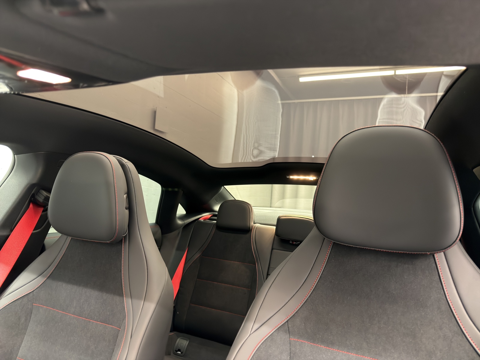 MERCEDES-BENZ CLA 220 AMG Line 4Matic-image-12