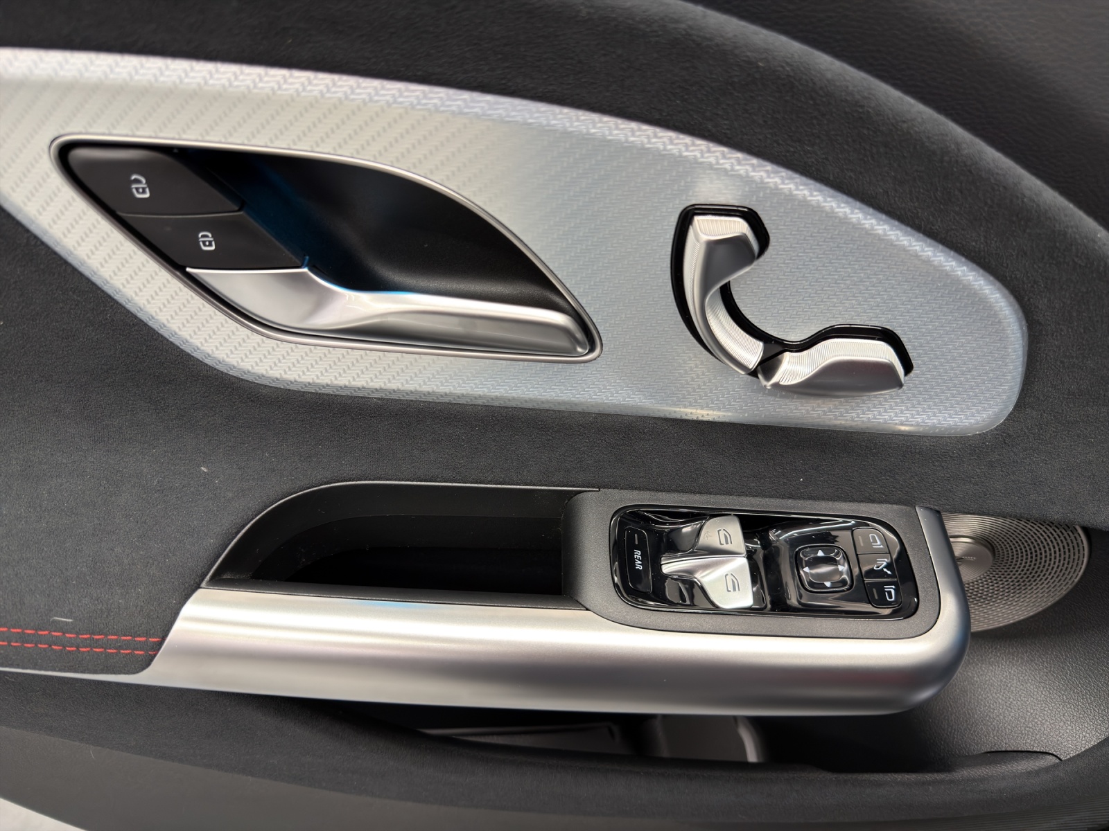 MERCEDES-BENZ CLA 220 AMG Line 4Matic-image-13