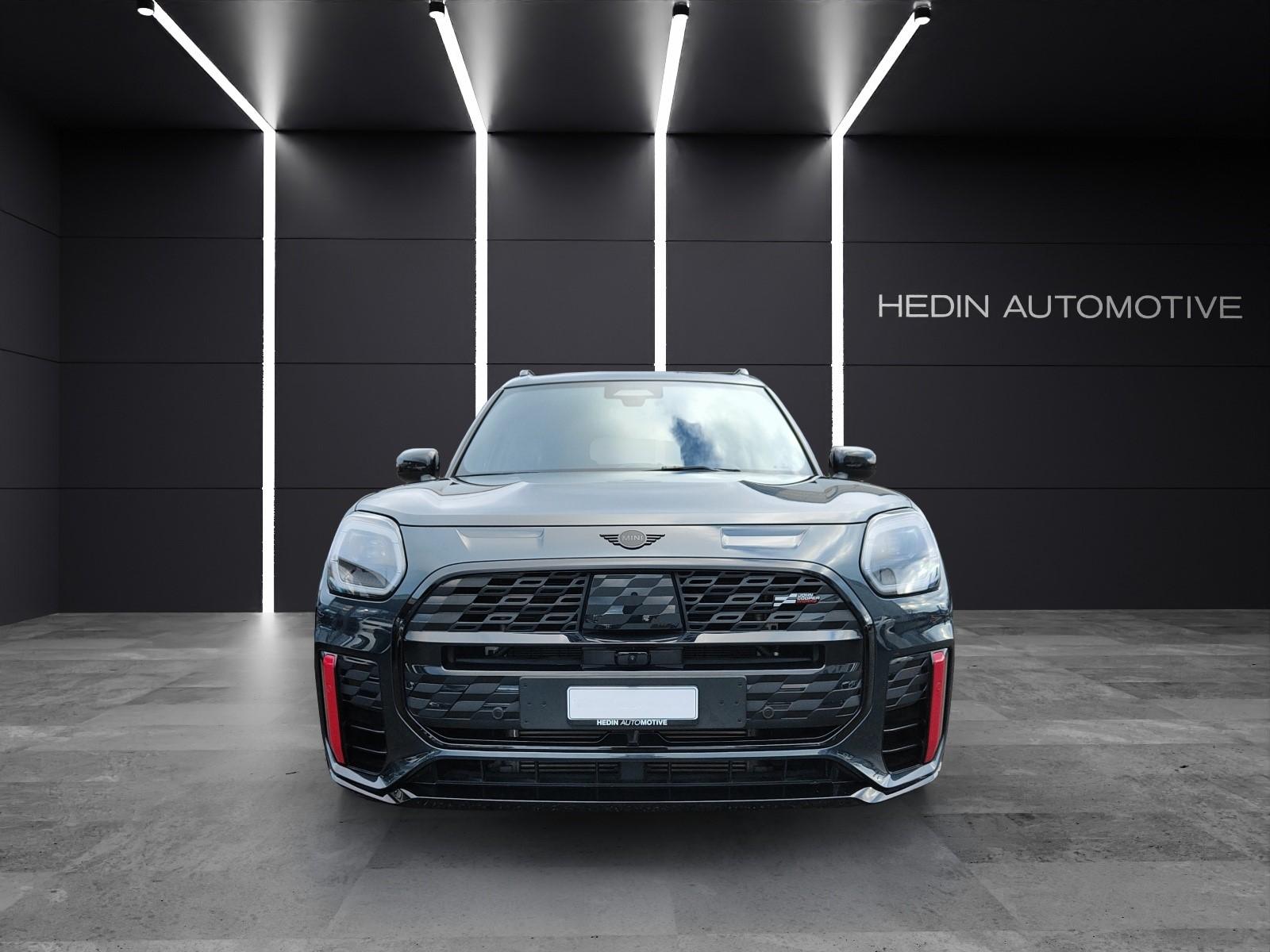 MINI Countryman U25 2.0i John Cooper Works ALL4-image-2