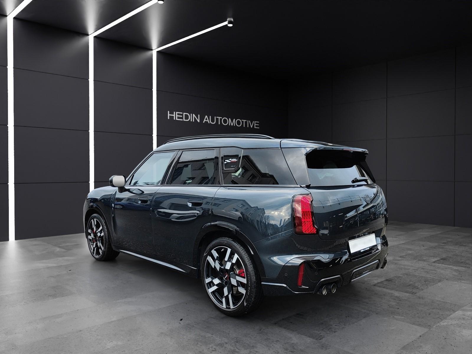 MINI Countryman U25 2.0i John Cooper Works ALL4-image-3