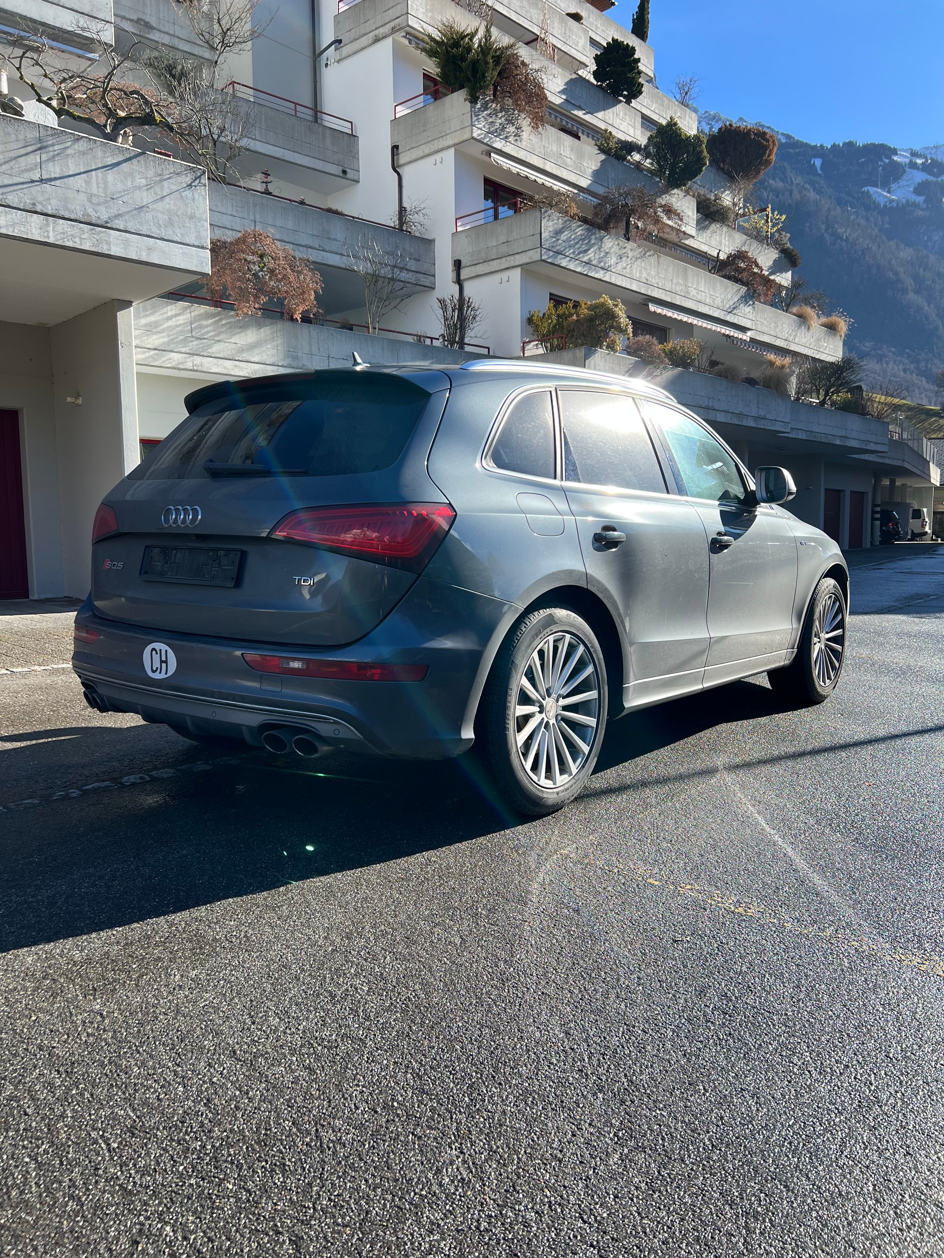AUDI SQ5 3.0 TDI quattro tiptronic-image-1