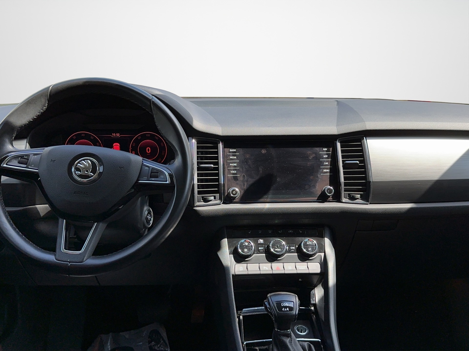 SKODA Kodiaq 2.0 TSI Ambition 4x4-image-11