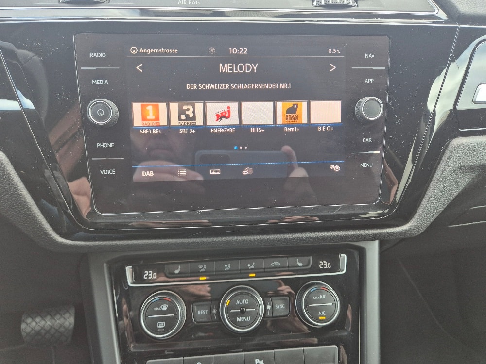 VW Touran 2.0 TDI BlueMotion Technology Comfortline DSG-image-13
