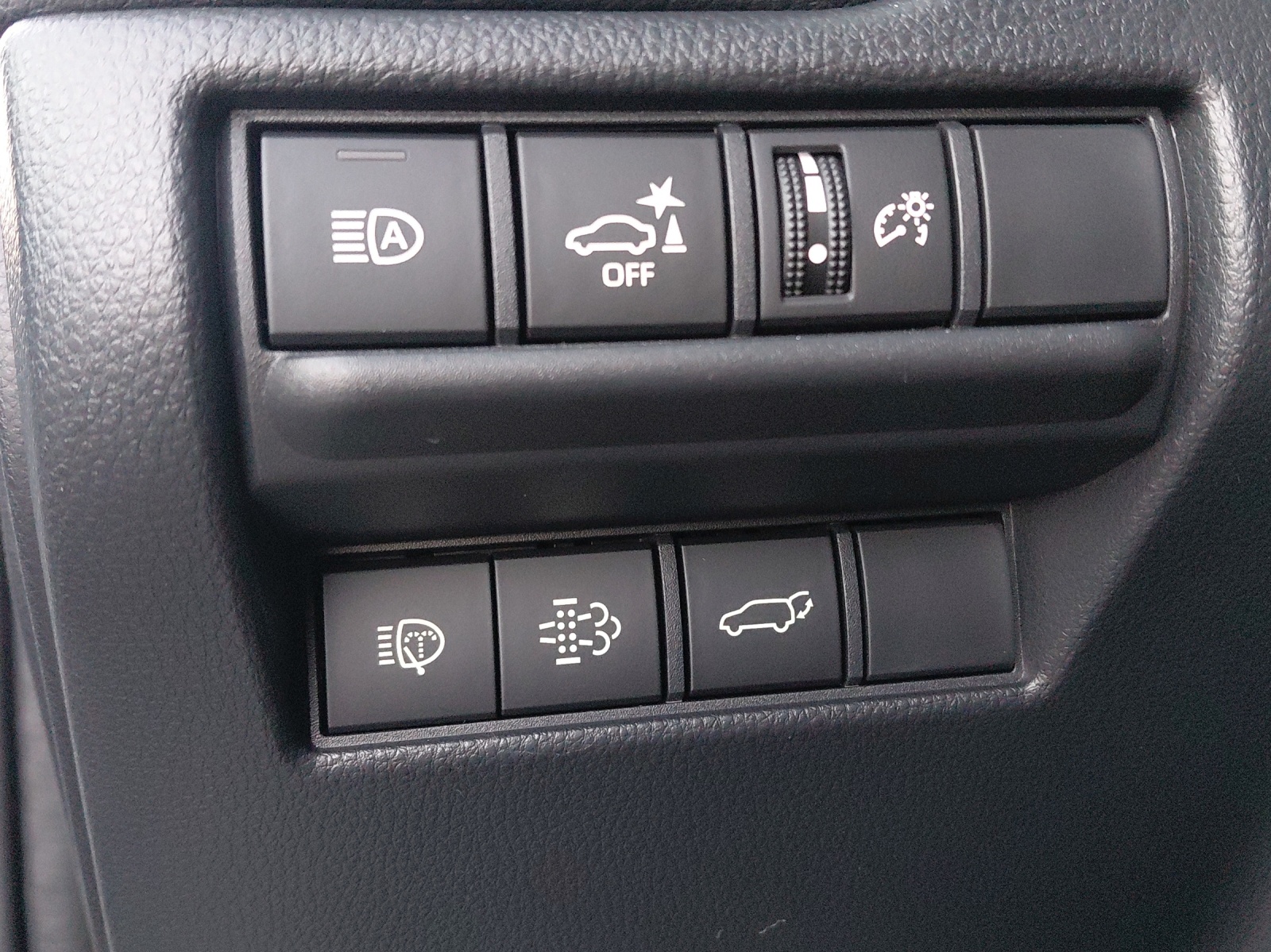 TOYOTA Land Cruiser 2.8 D 48V Invincible-image-11