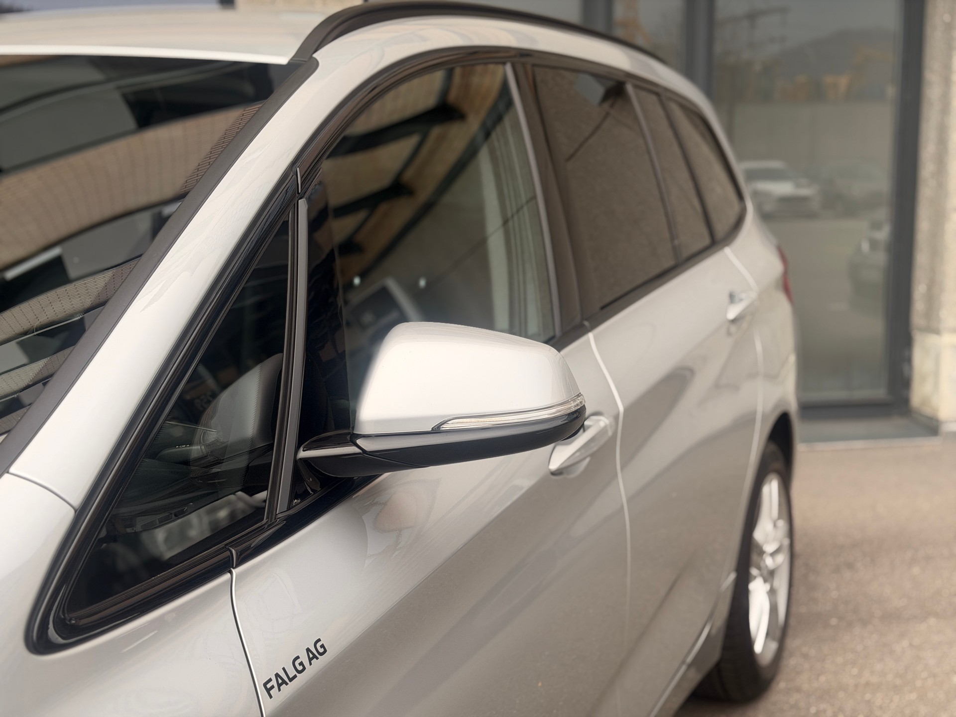 BMW 220d xDrive Gran Tourer Steptronic Luxury Line-image-9