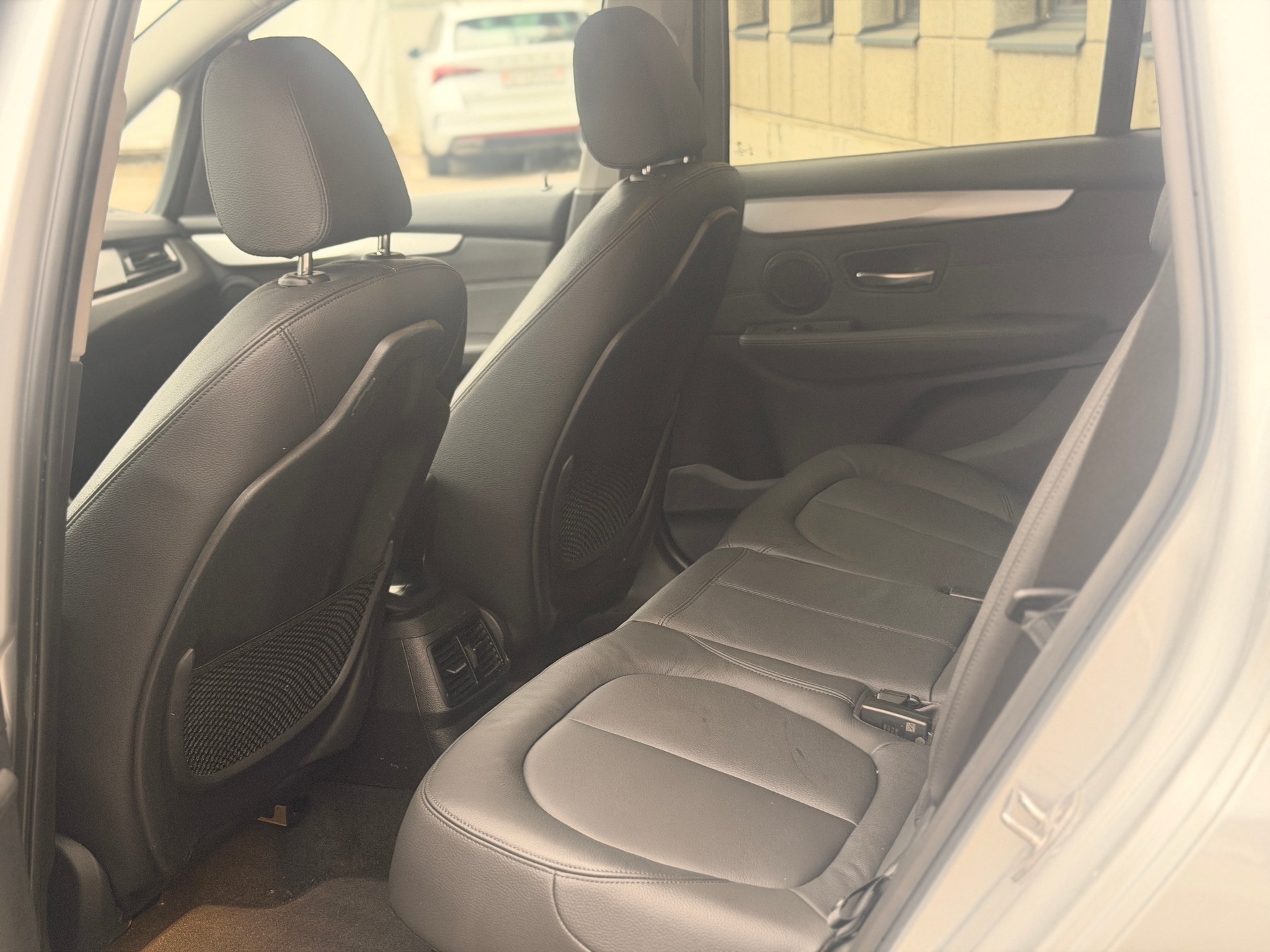 BMW 220d xDrive Gran Tourer Steptronic Luxury Line-image-18