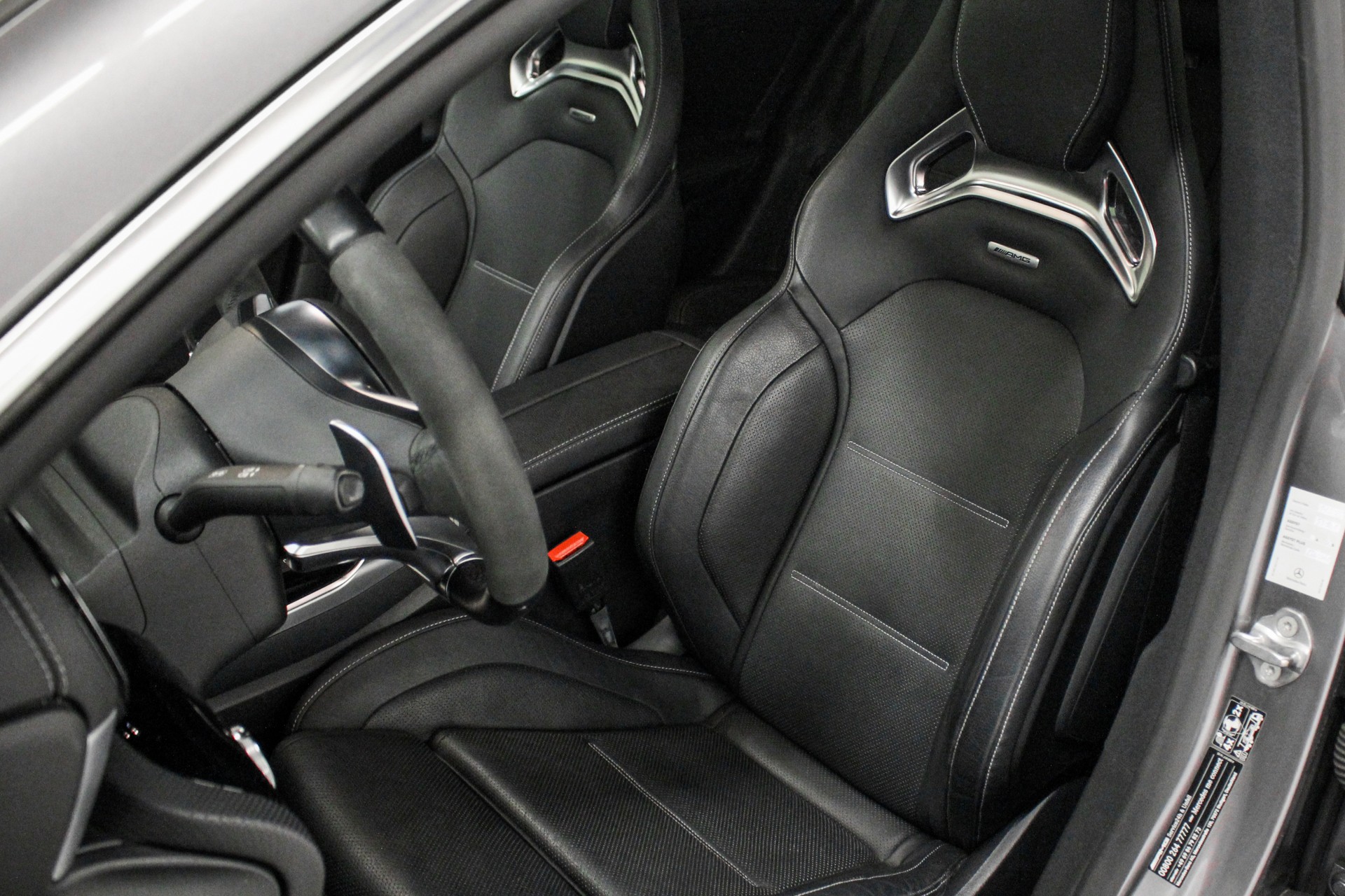 MERCEDES-BENZ CLA Shooting Brake 35 AMG 4Matic 7G-DCT-image-9