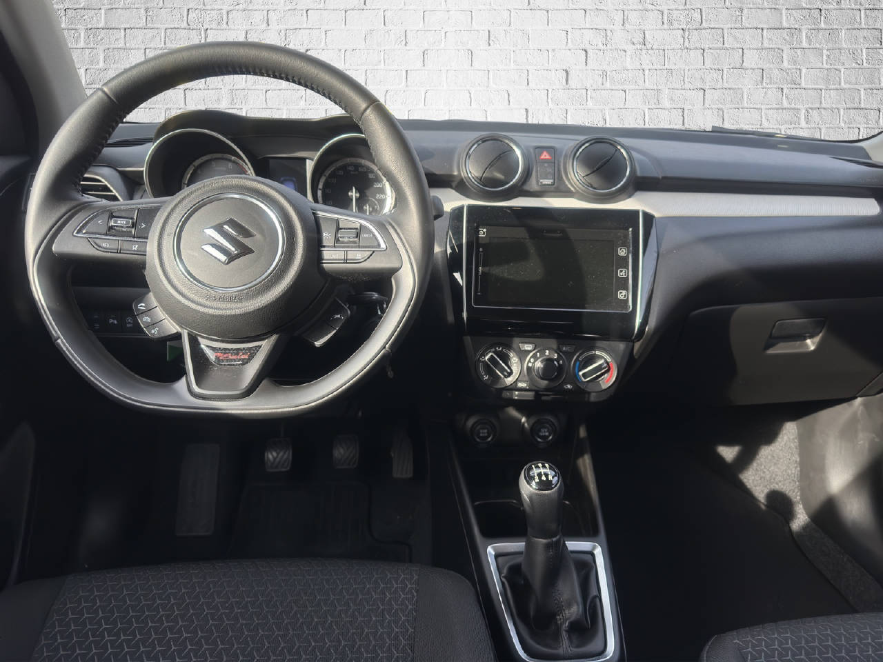 SUZUKI Swift 1.2 Piz Sulai Hybrid 4x4-image-8