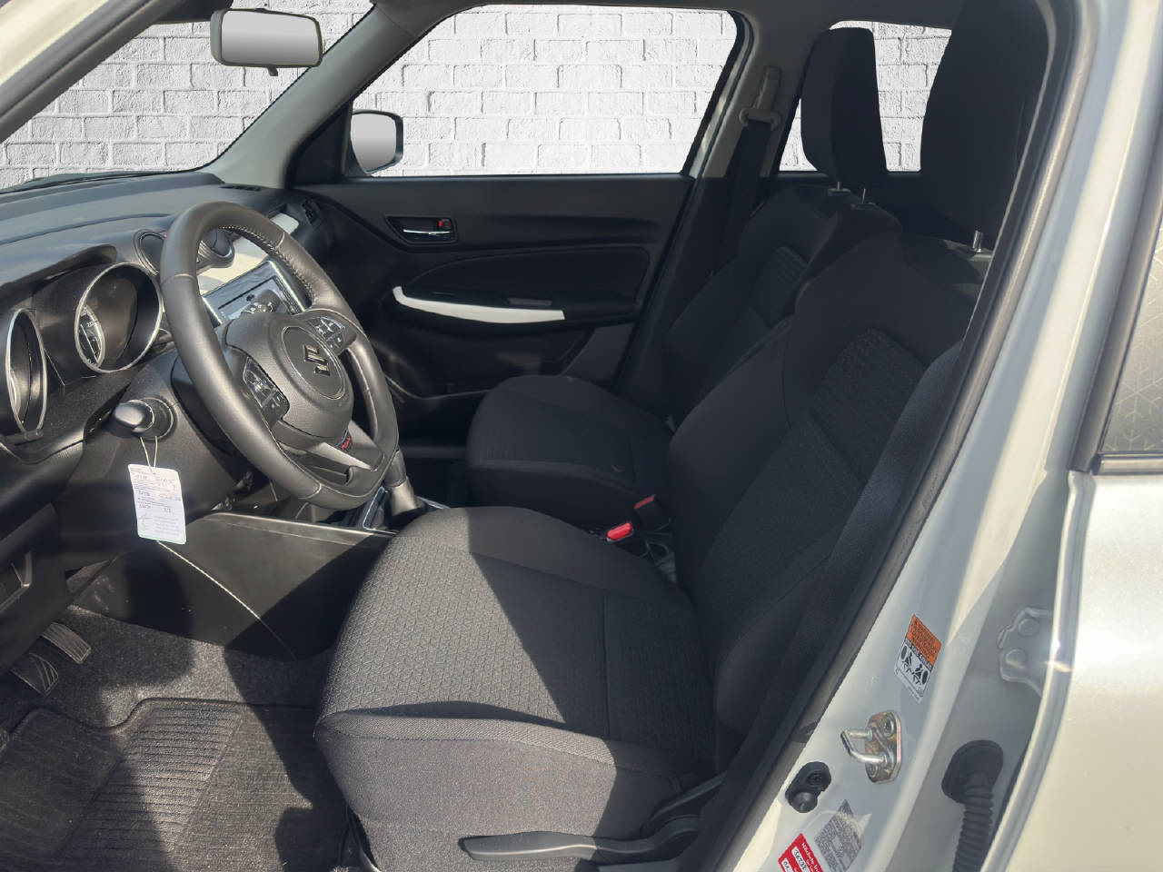 SUZUKI Swift 1.2 Piz Sulai Hybrid 4x4-image-6