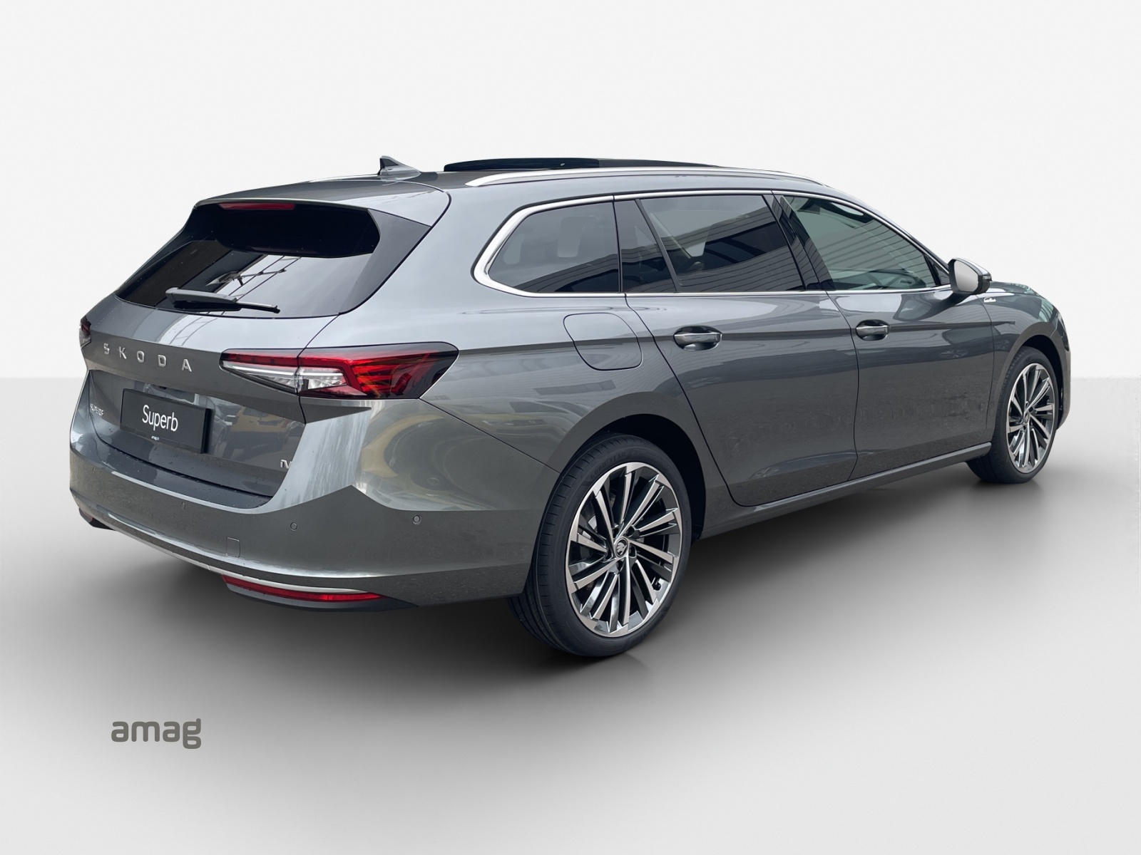 SKODA Superb Combi 1.5 TSI PHEV L&K DSG-image-4