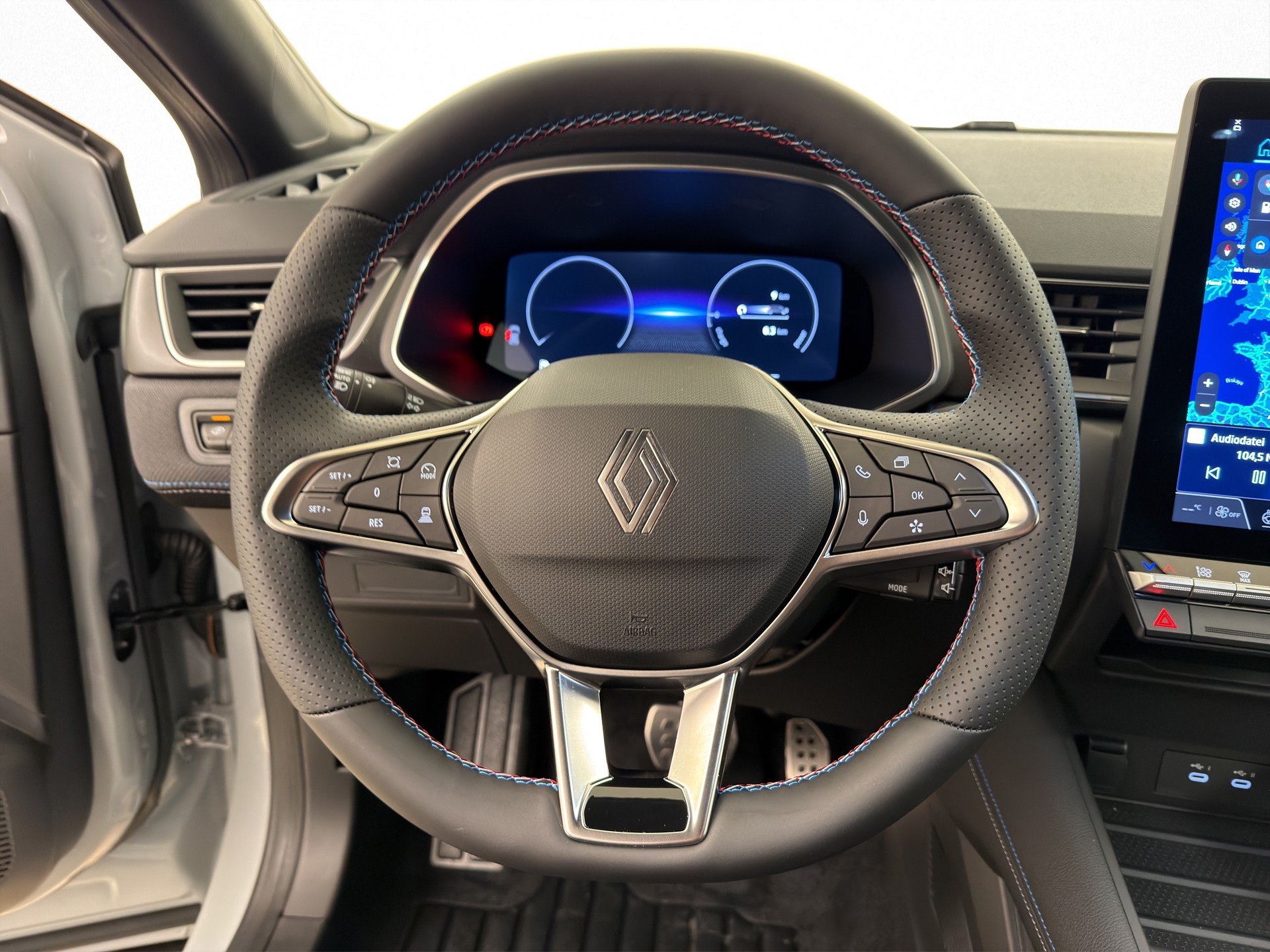 RENAULT Captur 1.8 E-Tech esprit Alpine-image-4