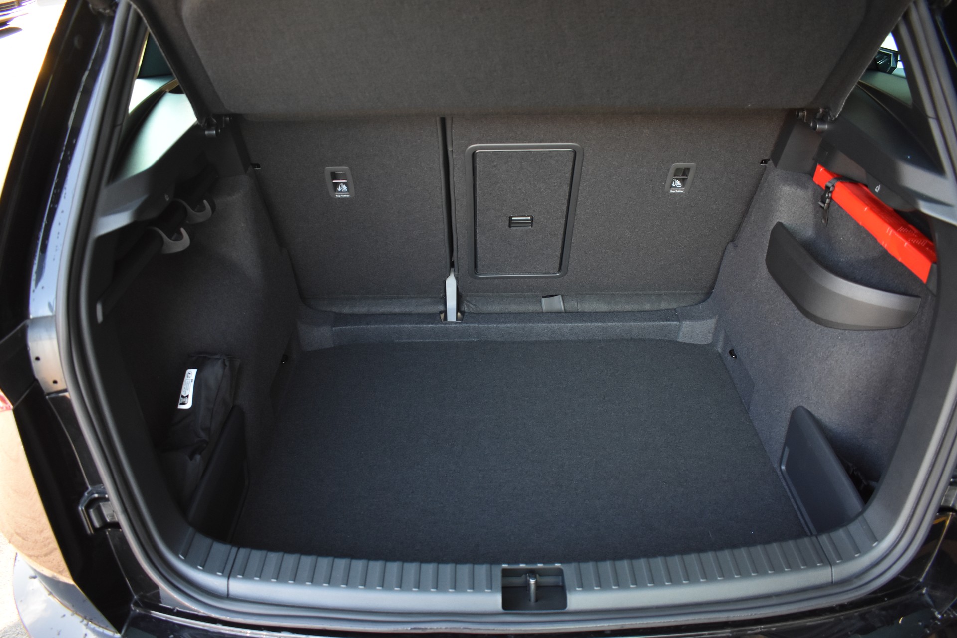 SKODA Karoq 2.0 TSI SportLine 4x4 DSG-image-10