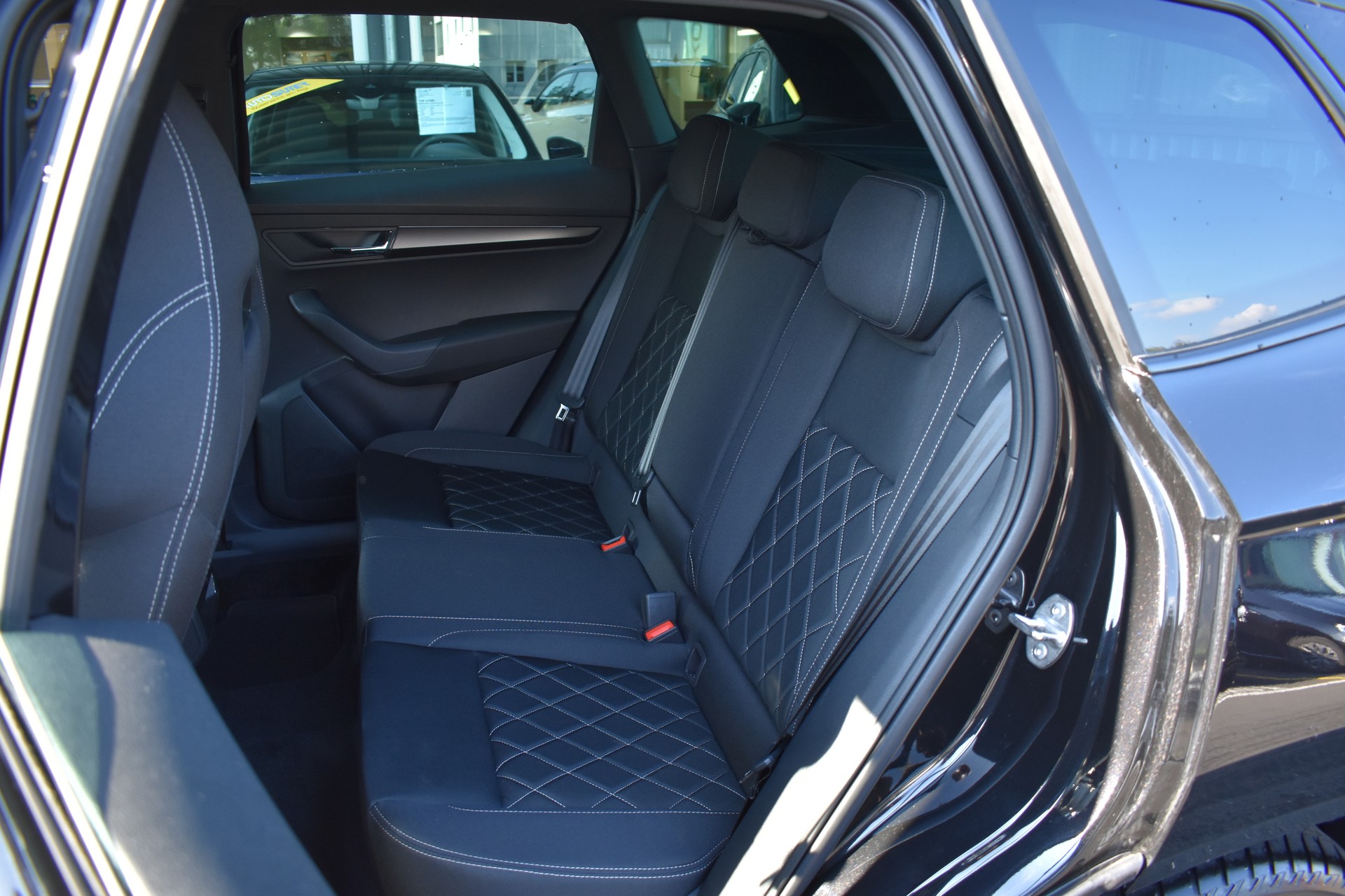 SKODA Karoq 2.0 TSI SportLine 4x4 DSG-image-7
