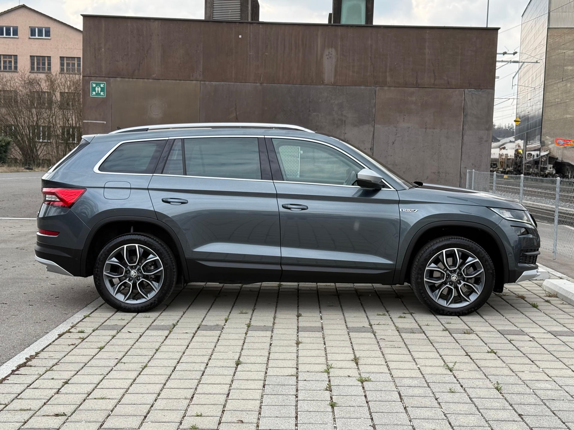 SKODA Kodiaq 2.0 TDI CR Scout 4x4 DSG-image-3