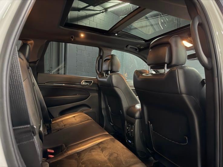 JEEP Grand Cherokee 3.0 CRD Limited Night Eagle Automatic-image-5