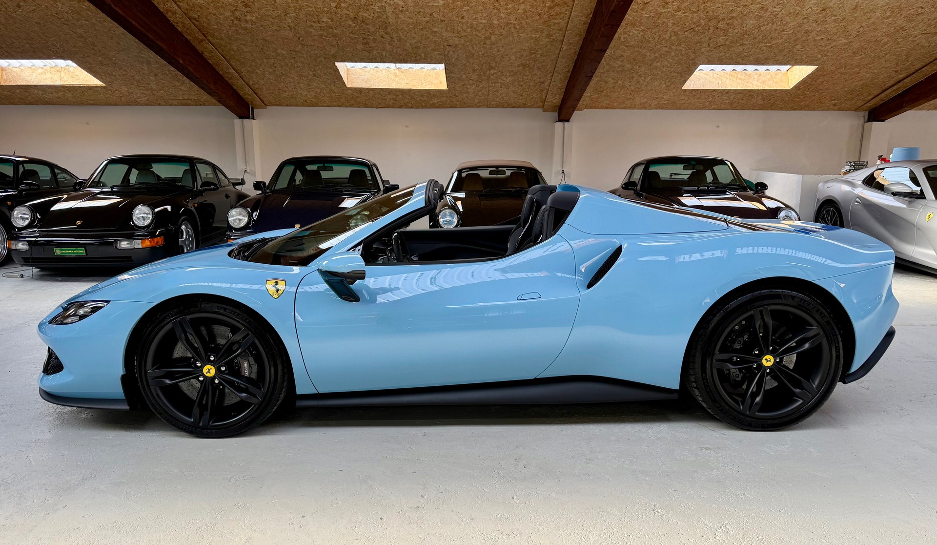 FERRARI 296 GTS-image-2